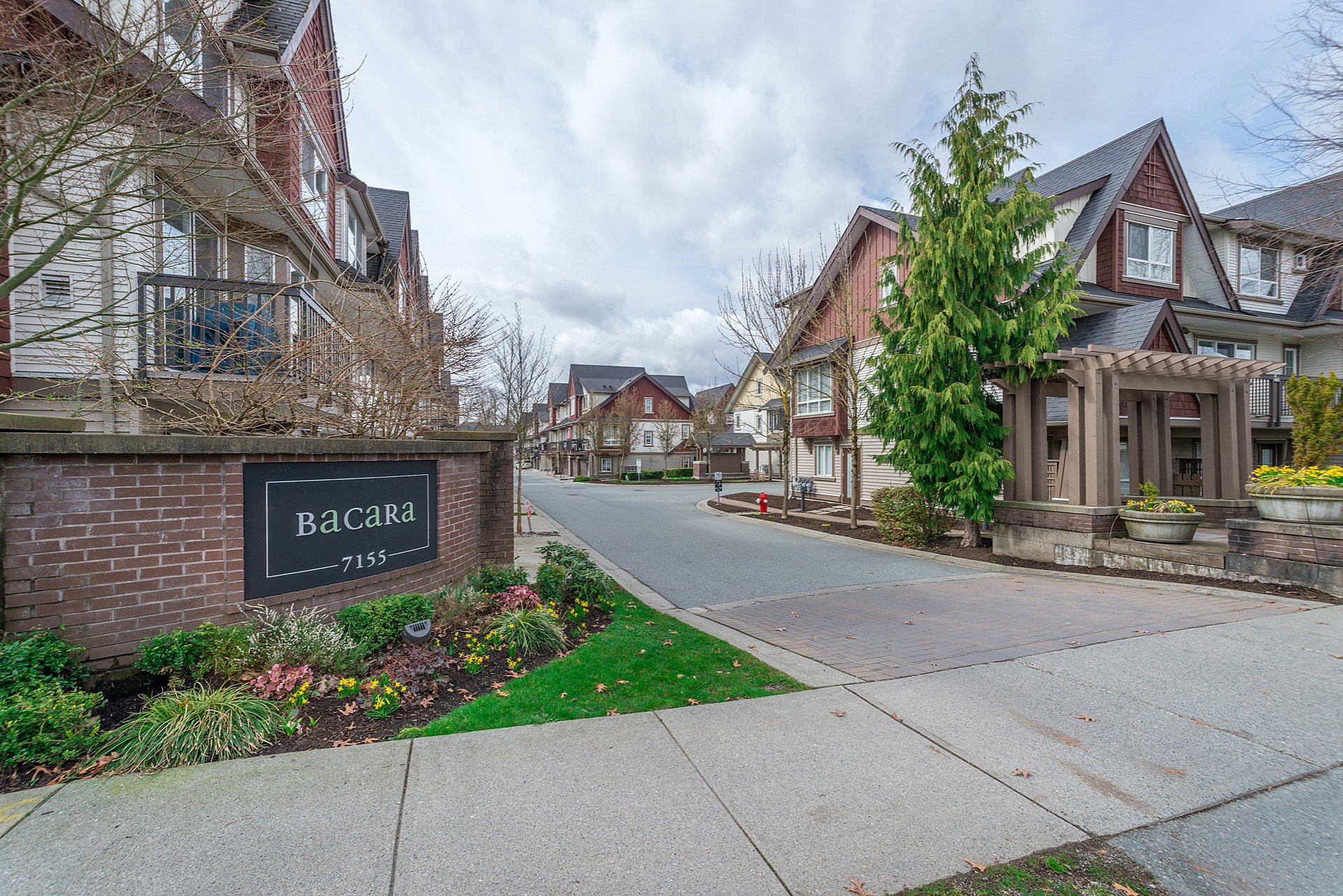 72 - 7155 189 Street, Surrey