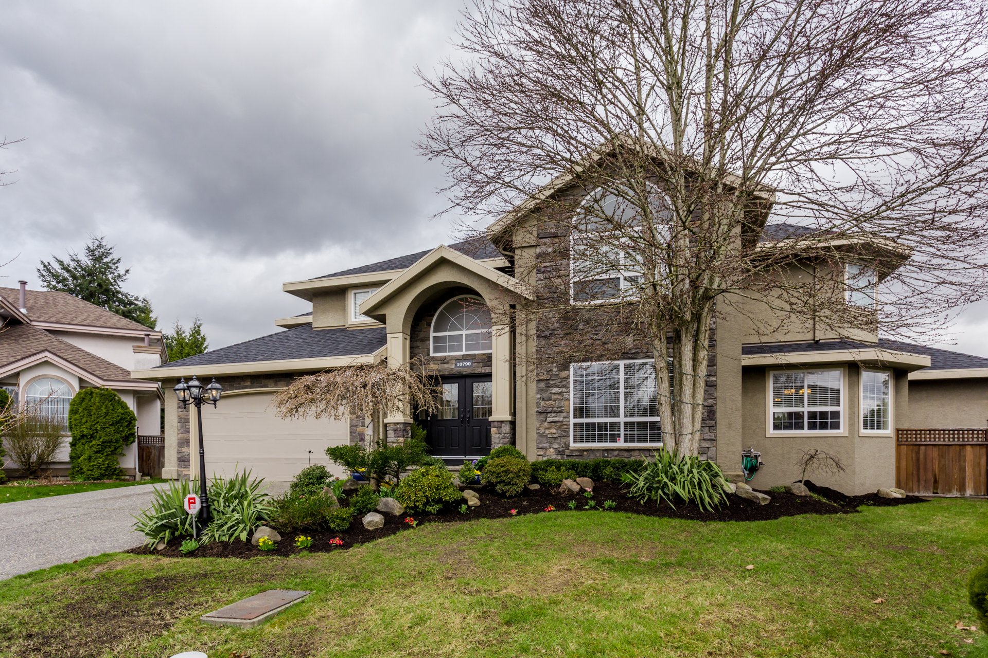 10790 Linden Court, Surrey