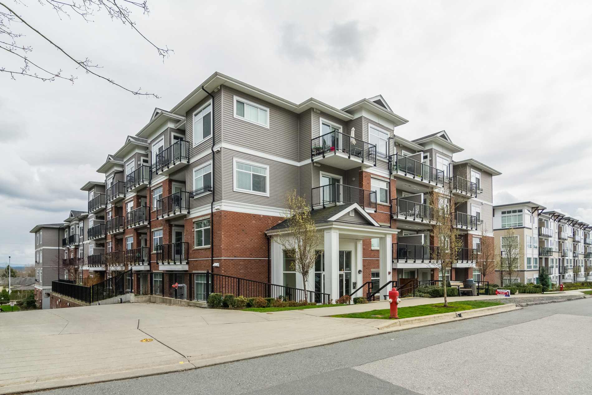 307 - 6480 195A Street, Surrey