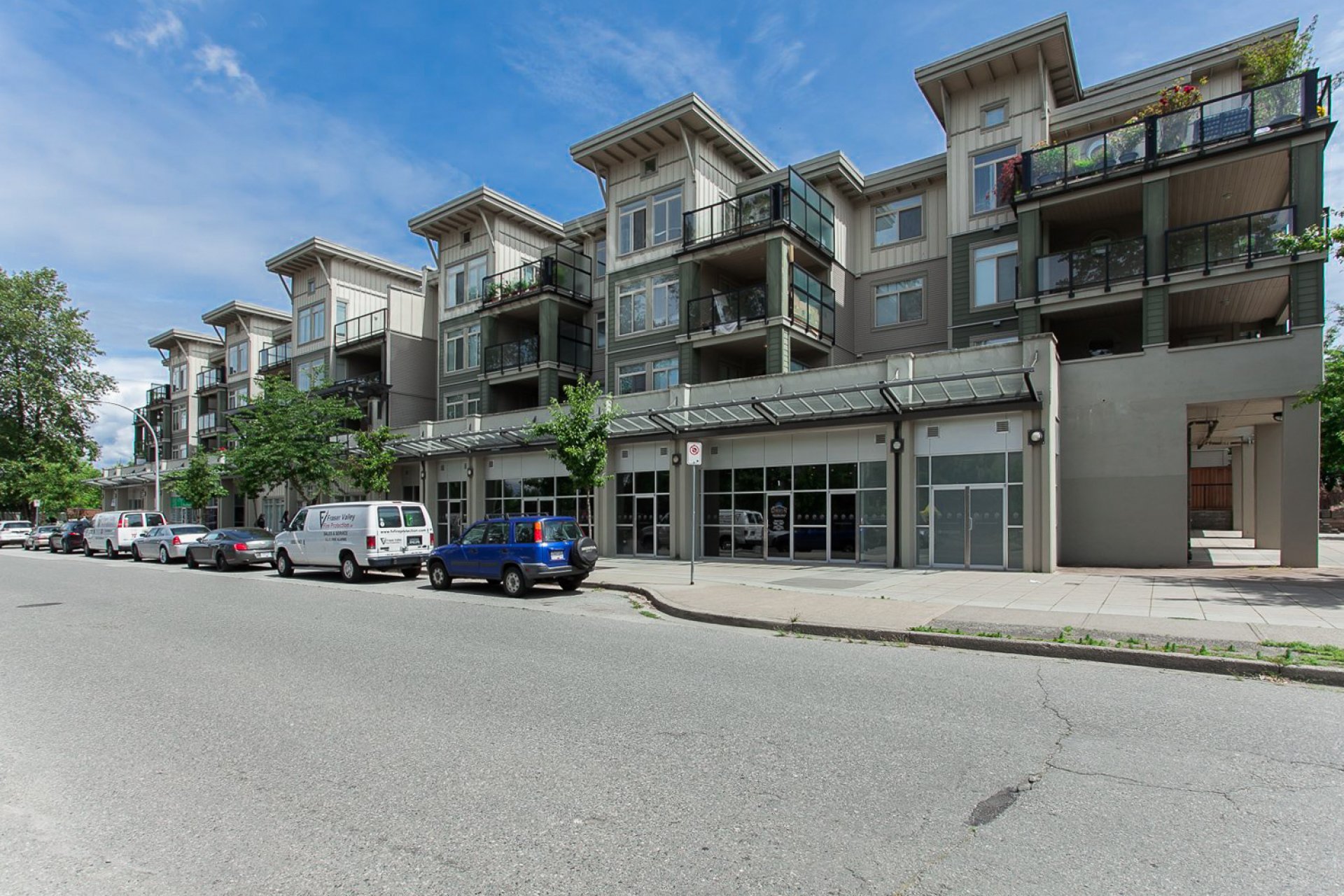 417 - 10180 153 Street, Surrey