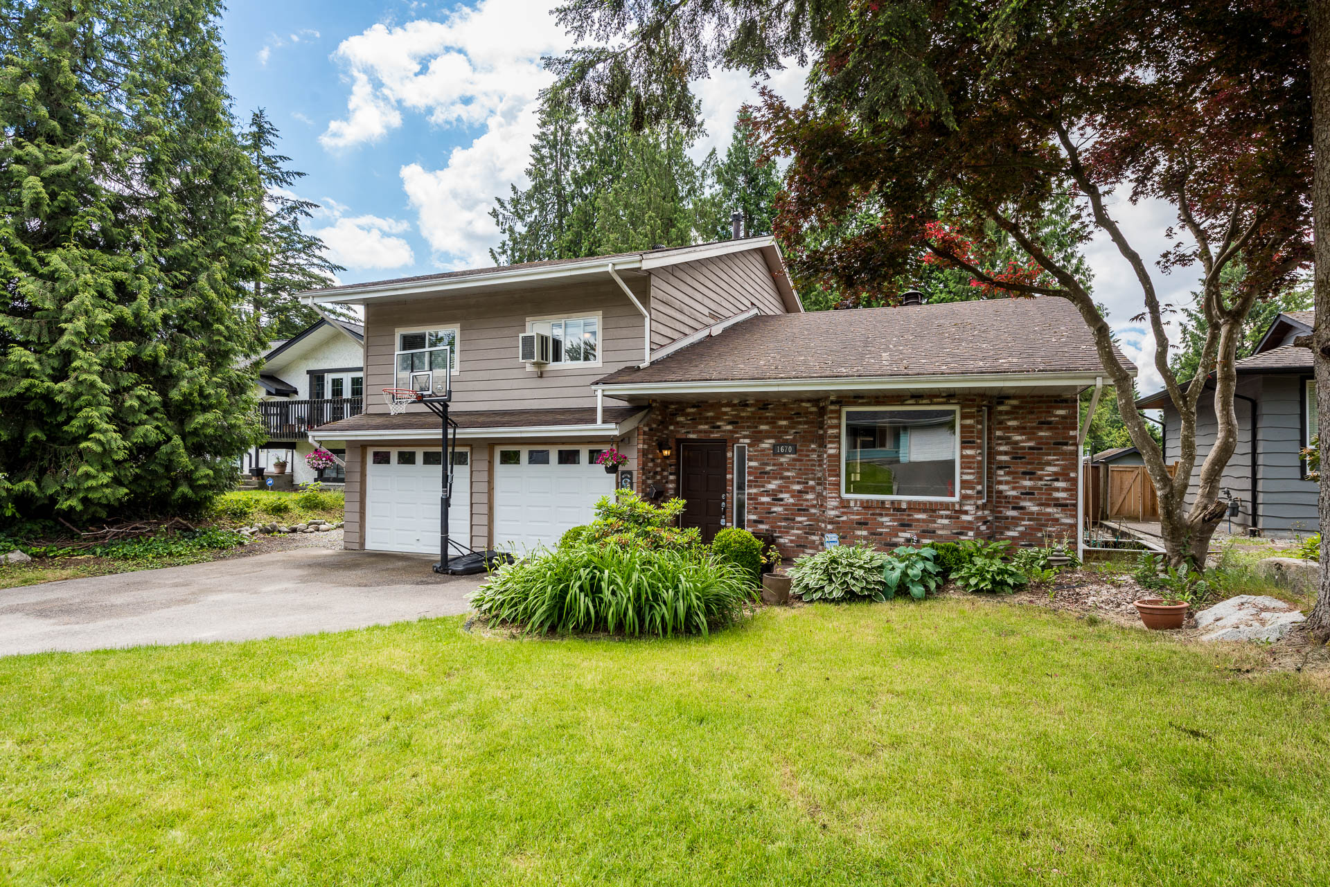 1670 Windermere Place, Port Coquitlam