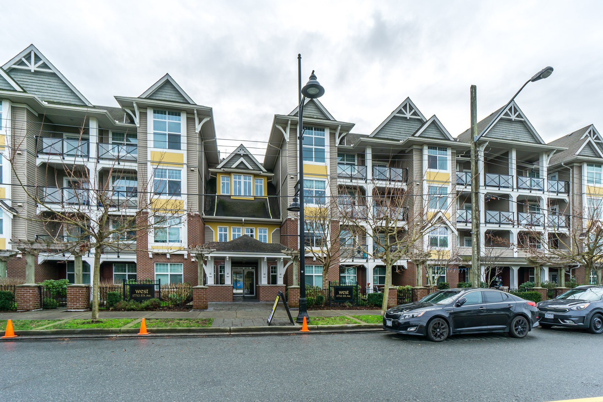 208 - 17712 57A Avenue, Surrey