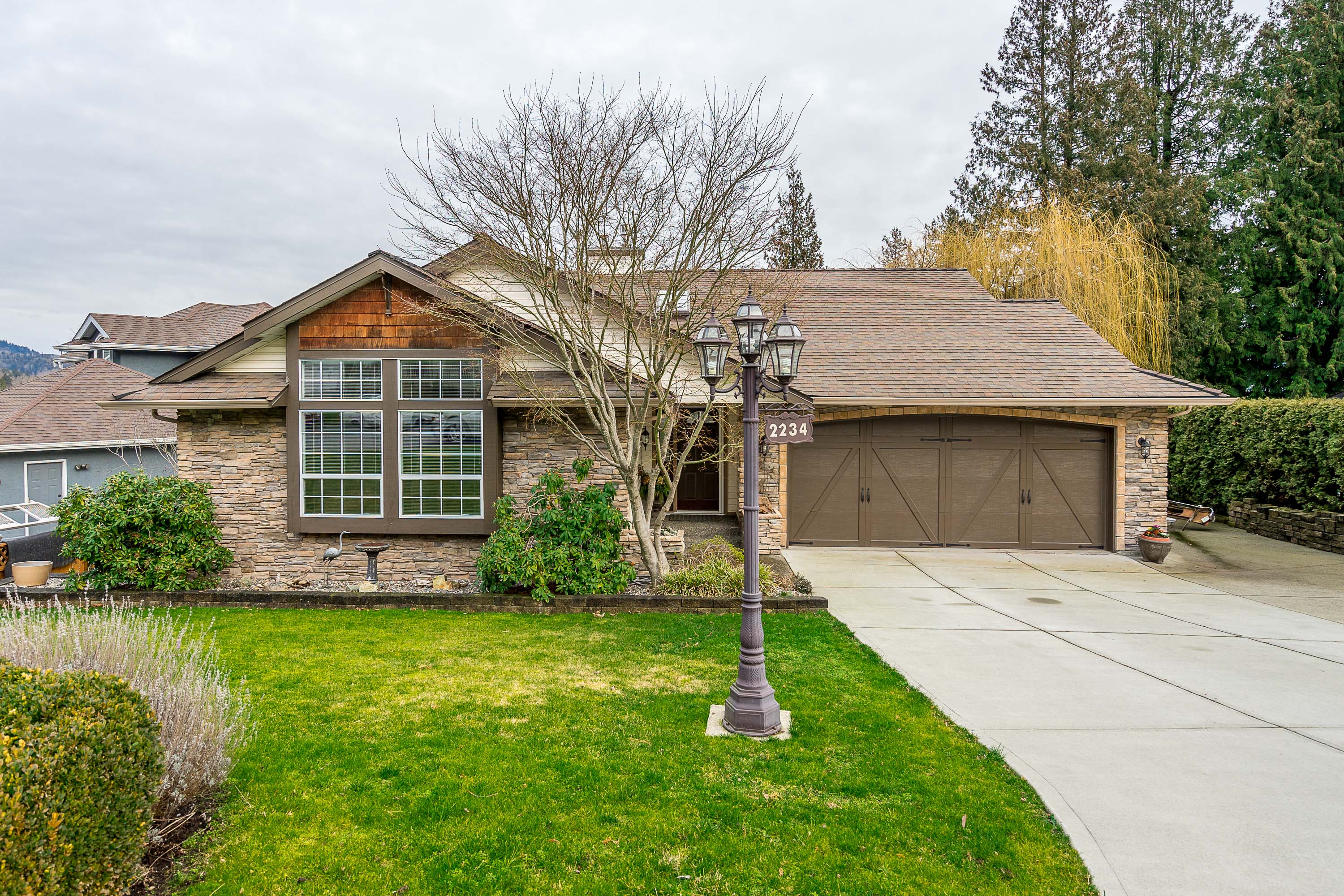 2234 Foothills Court, Abbotsford