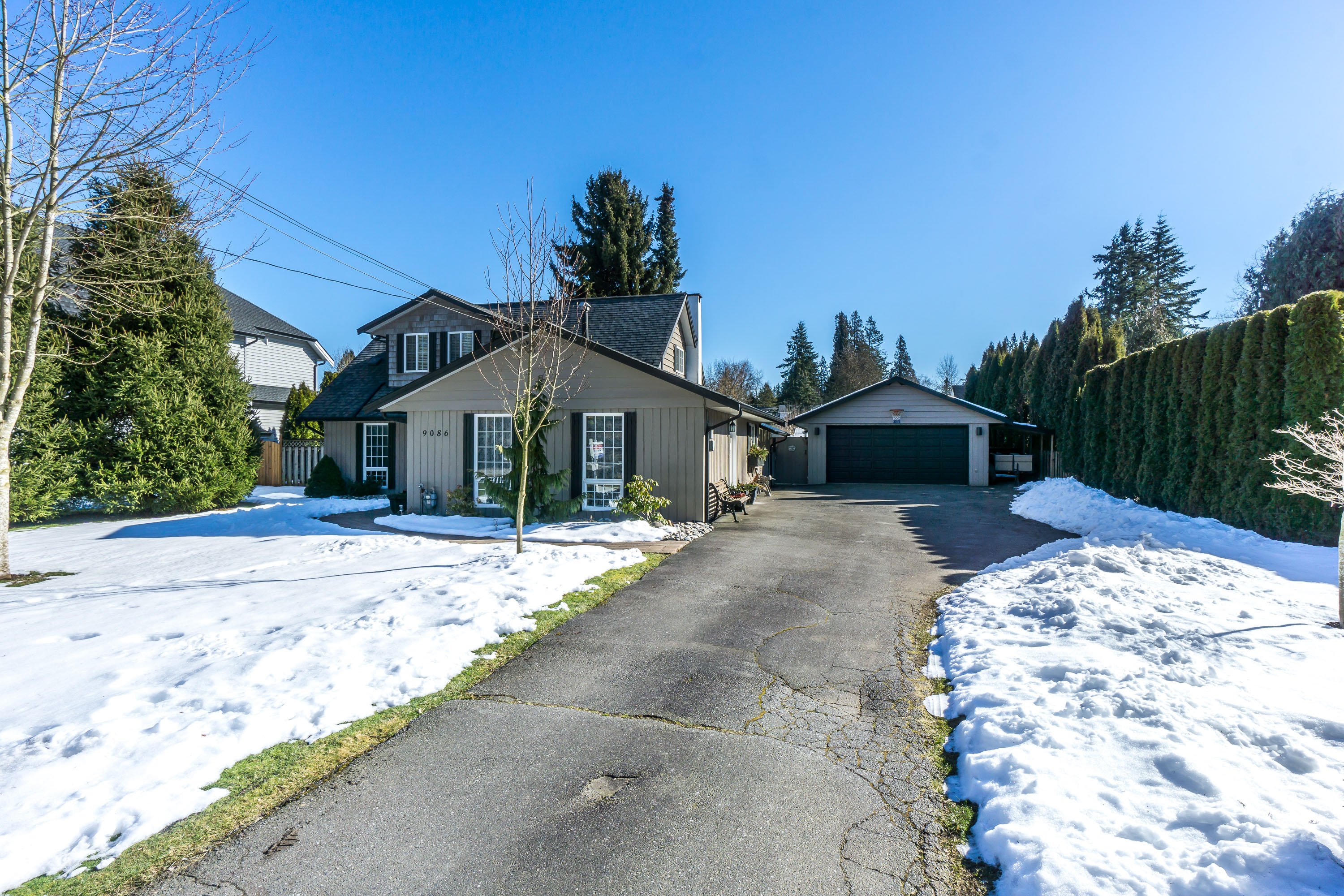 9086 Wright Street, Langley