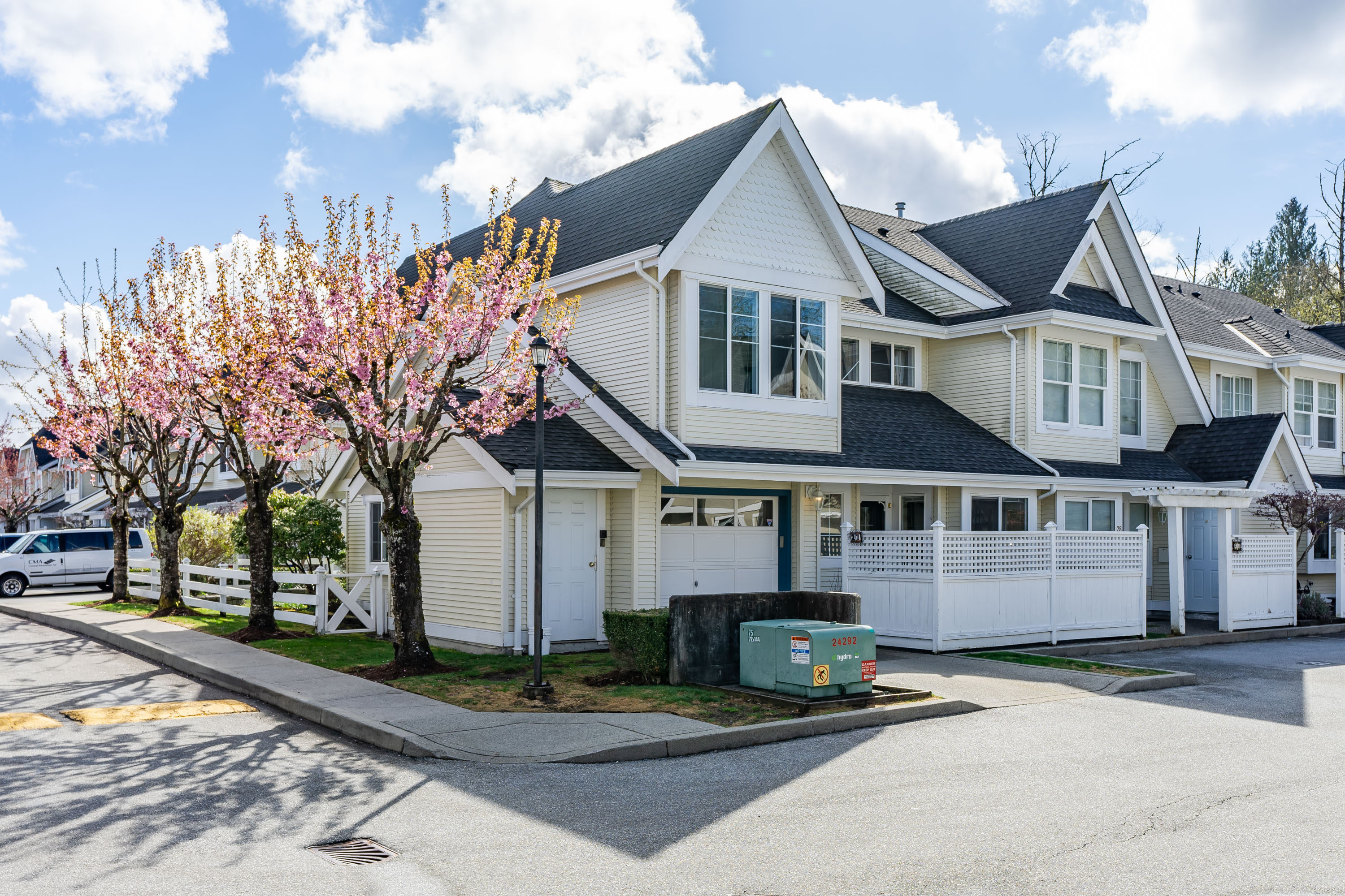 27 - 23560 119 Avenue, Maple Ridge