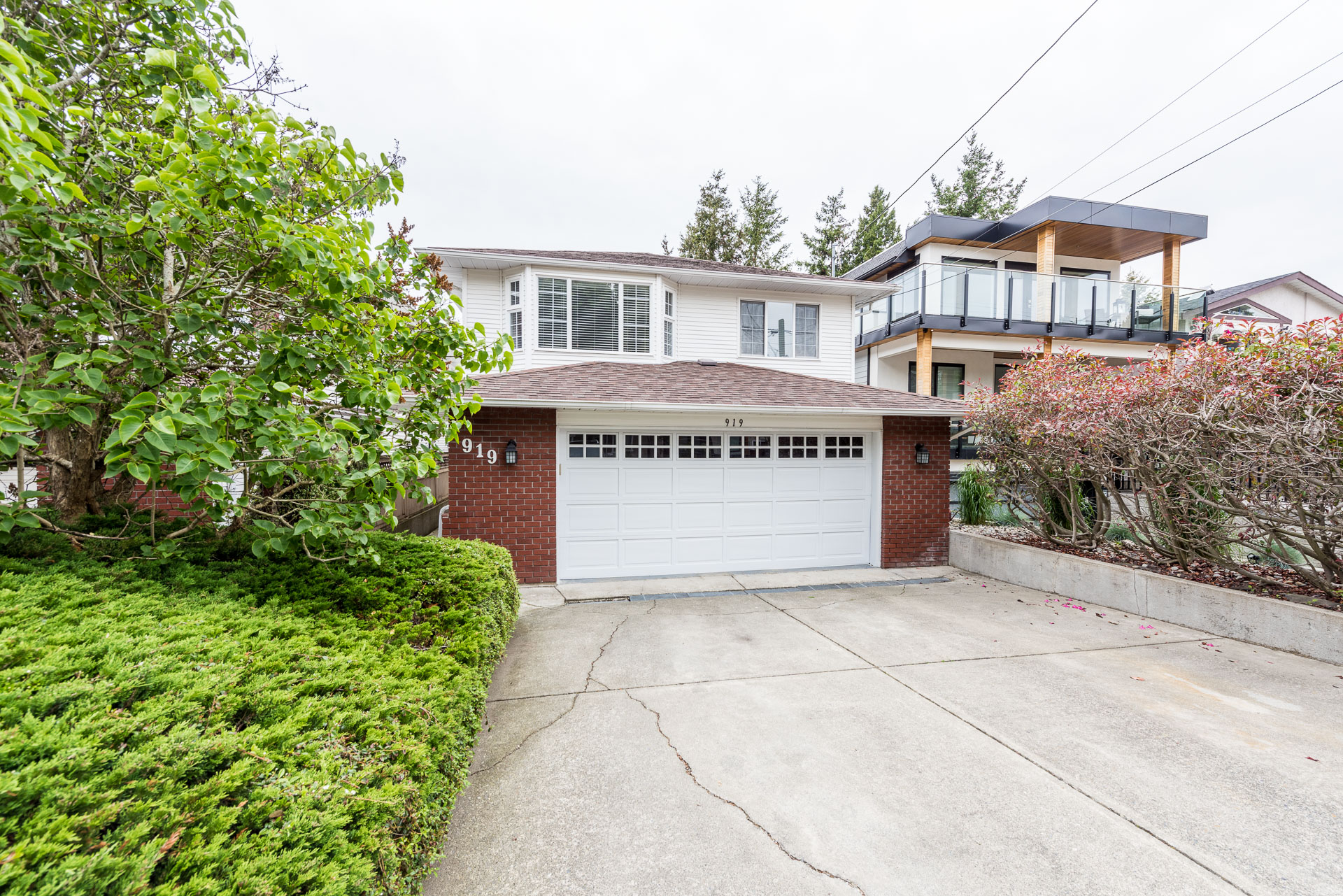 919 Maple Street, White Rock