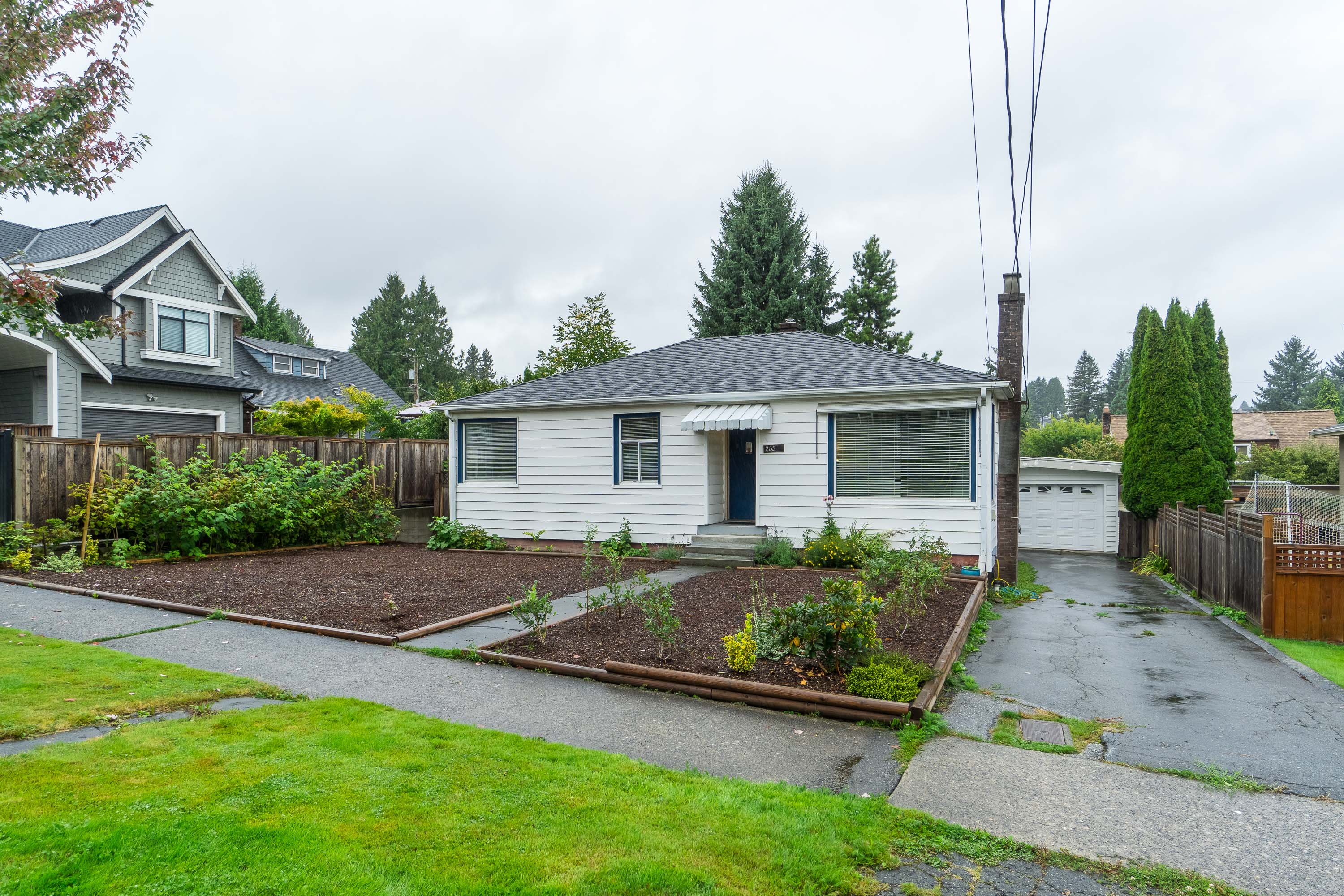 255 Sandringham Avenue, New Westminster