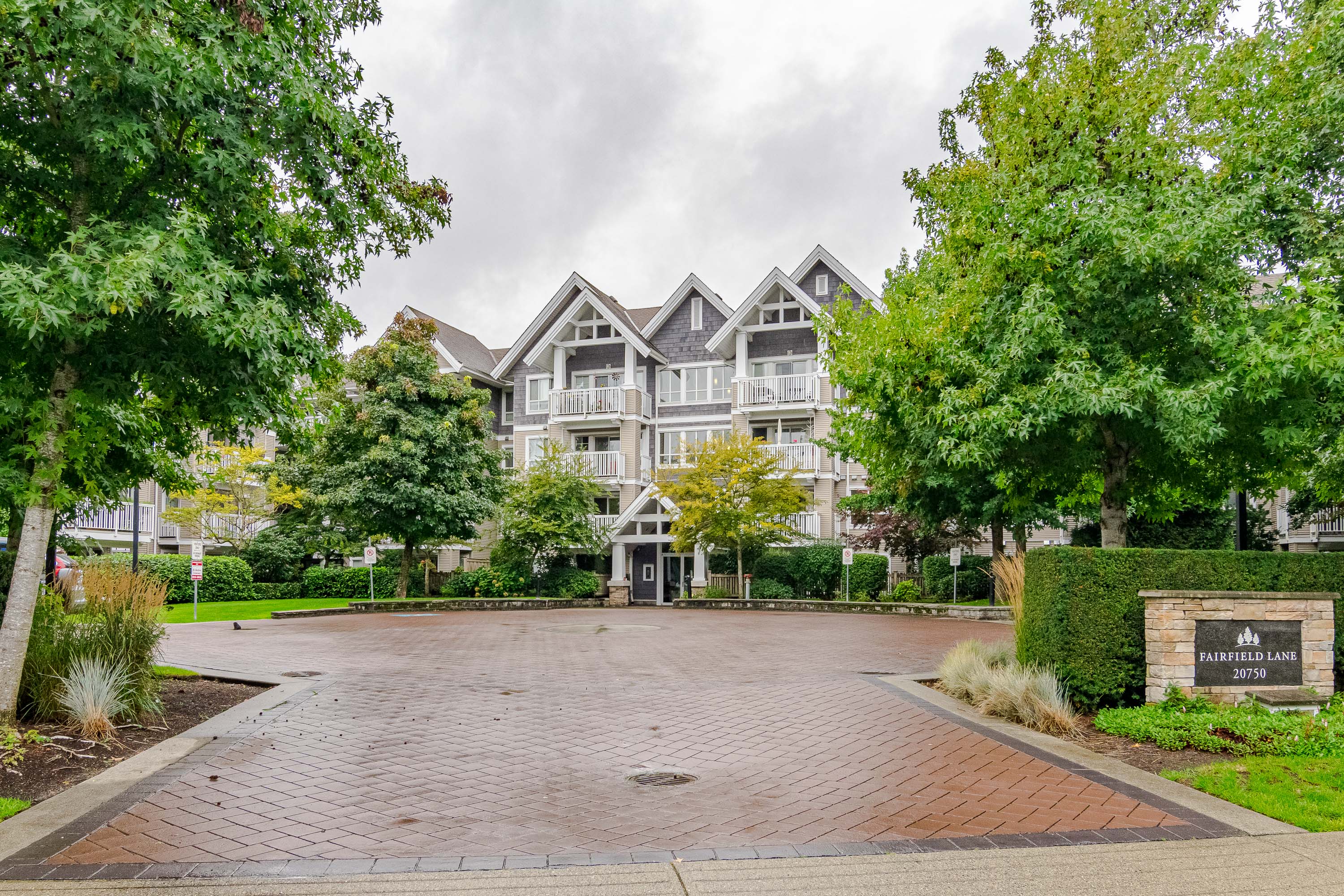 403 - 20750 Duncan Way, Langley