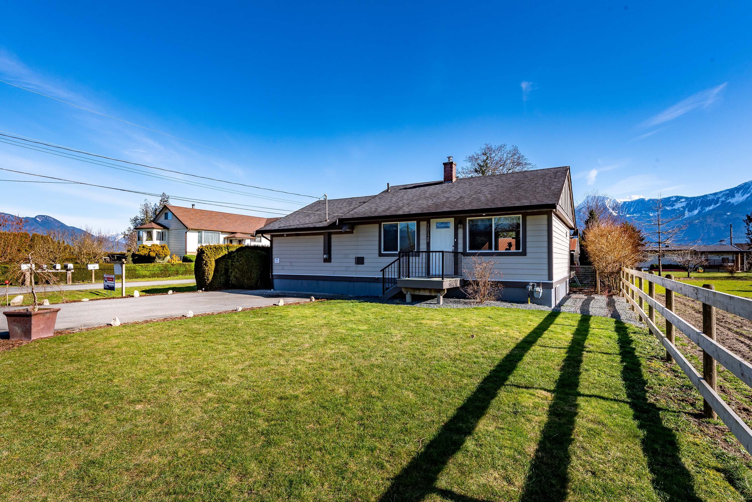 10120 Hawthorne Road, Chilliwack