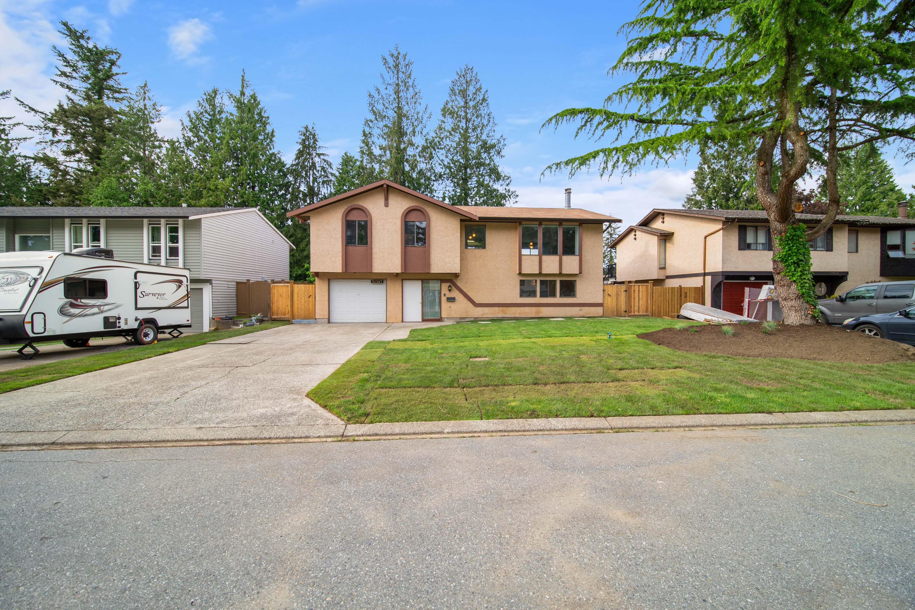 34567 Pearl Avenue, Abbotsford