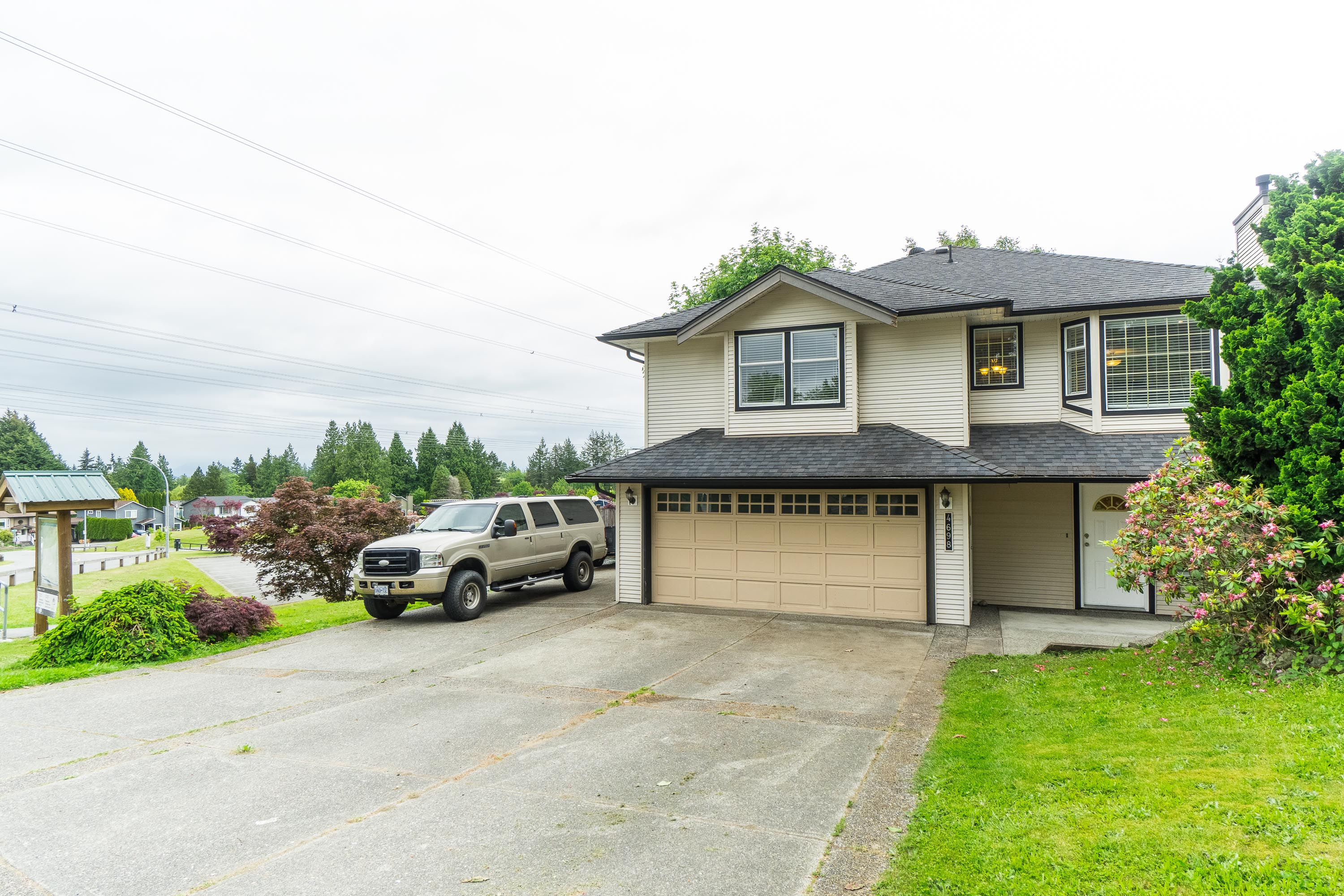 4698 198C Street, Langley