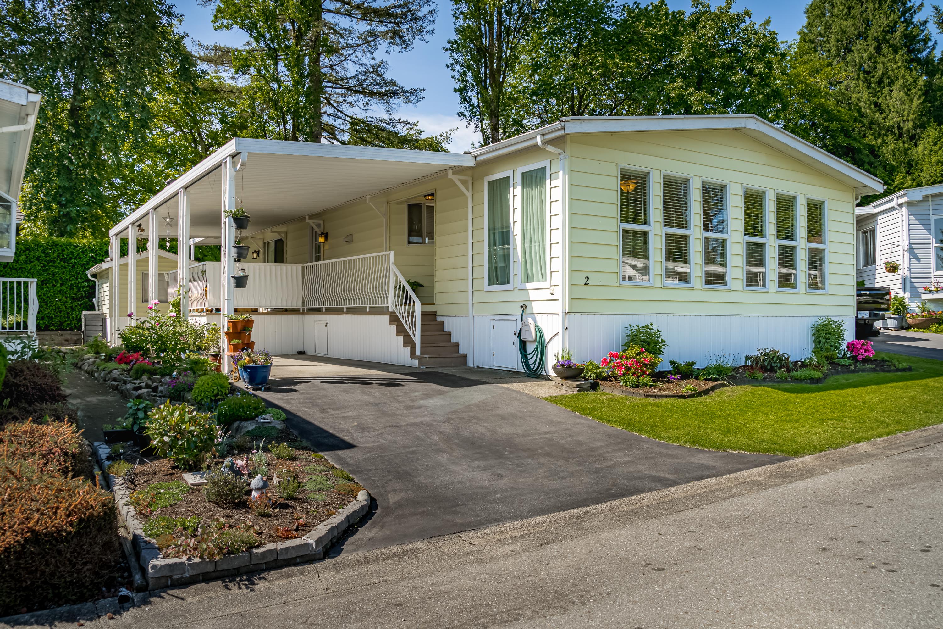 2 - 13507 81 Avenue, Surrey