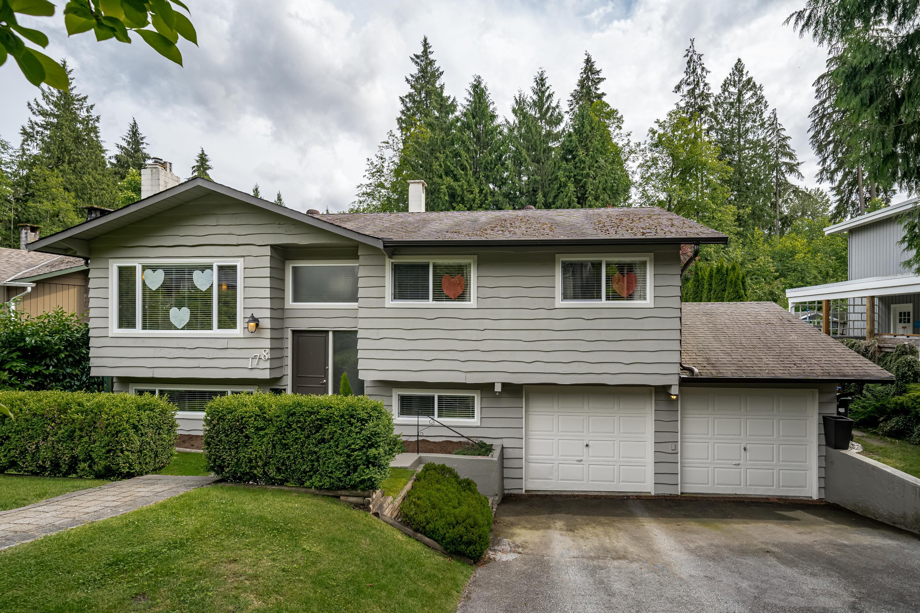 178 College Park Way, Port Moody