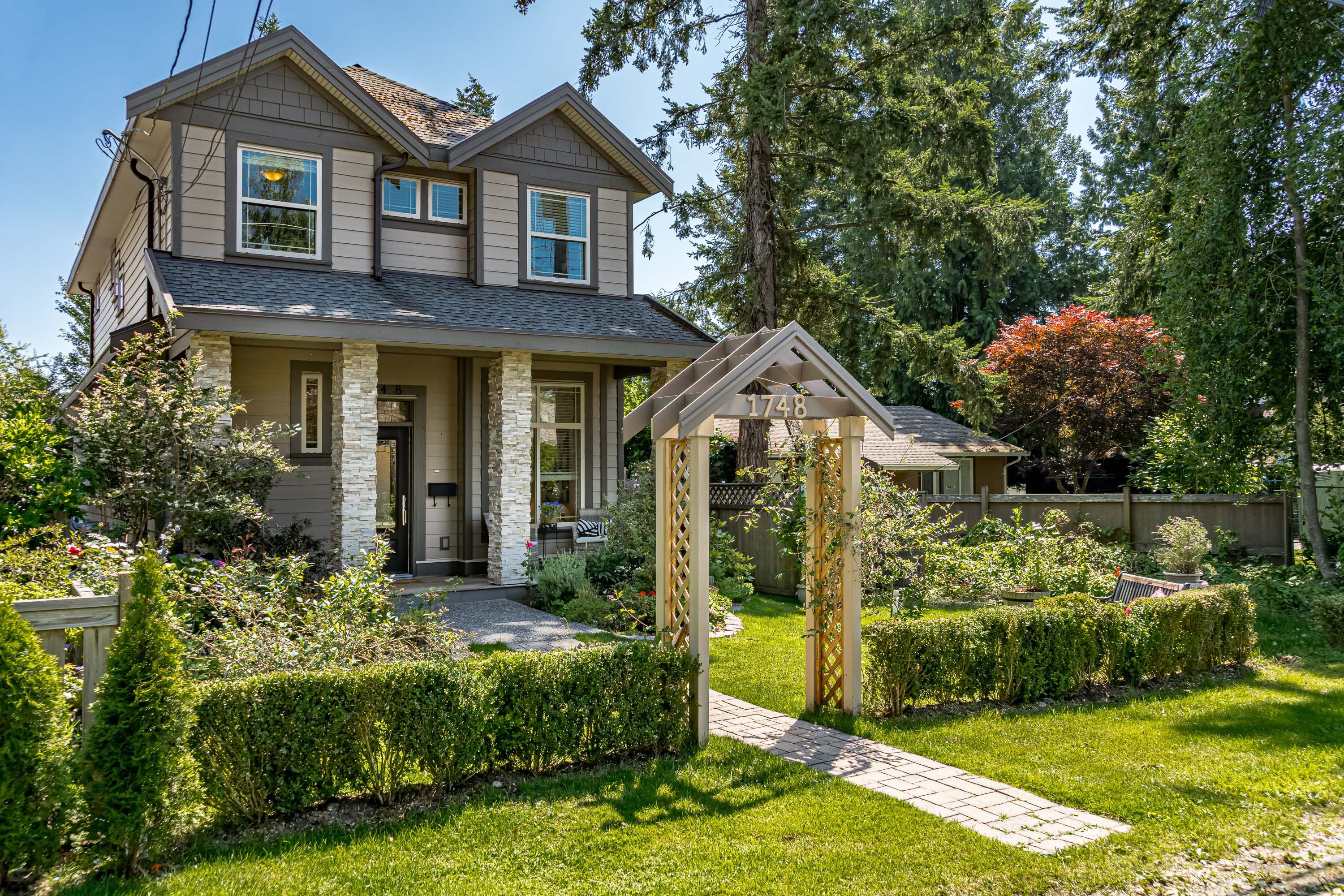 1748 140 Street, South Surrey