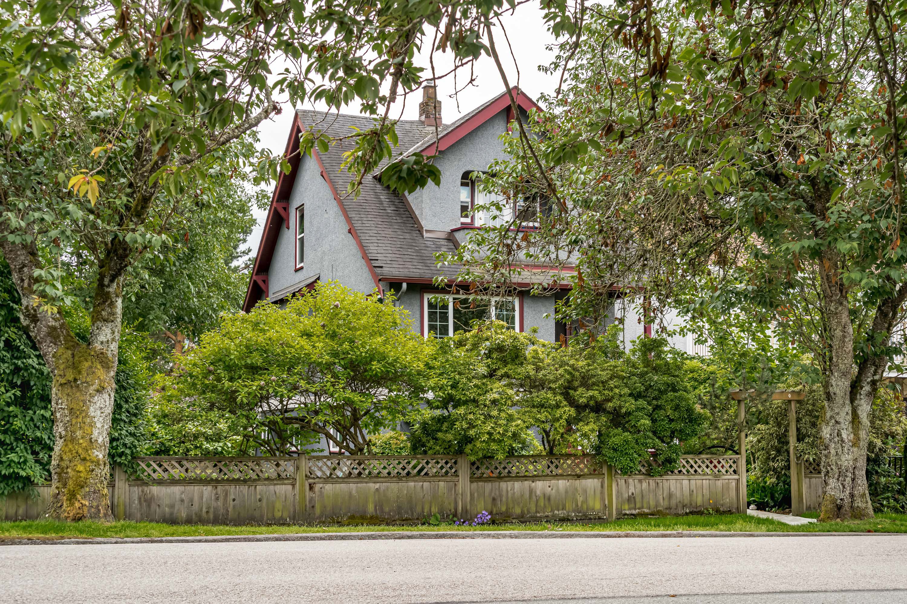 494 E 18 Avenue, Vancouver