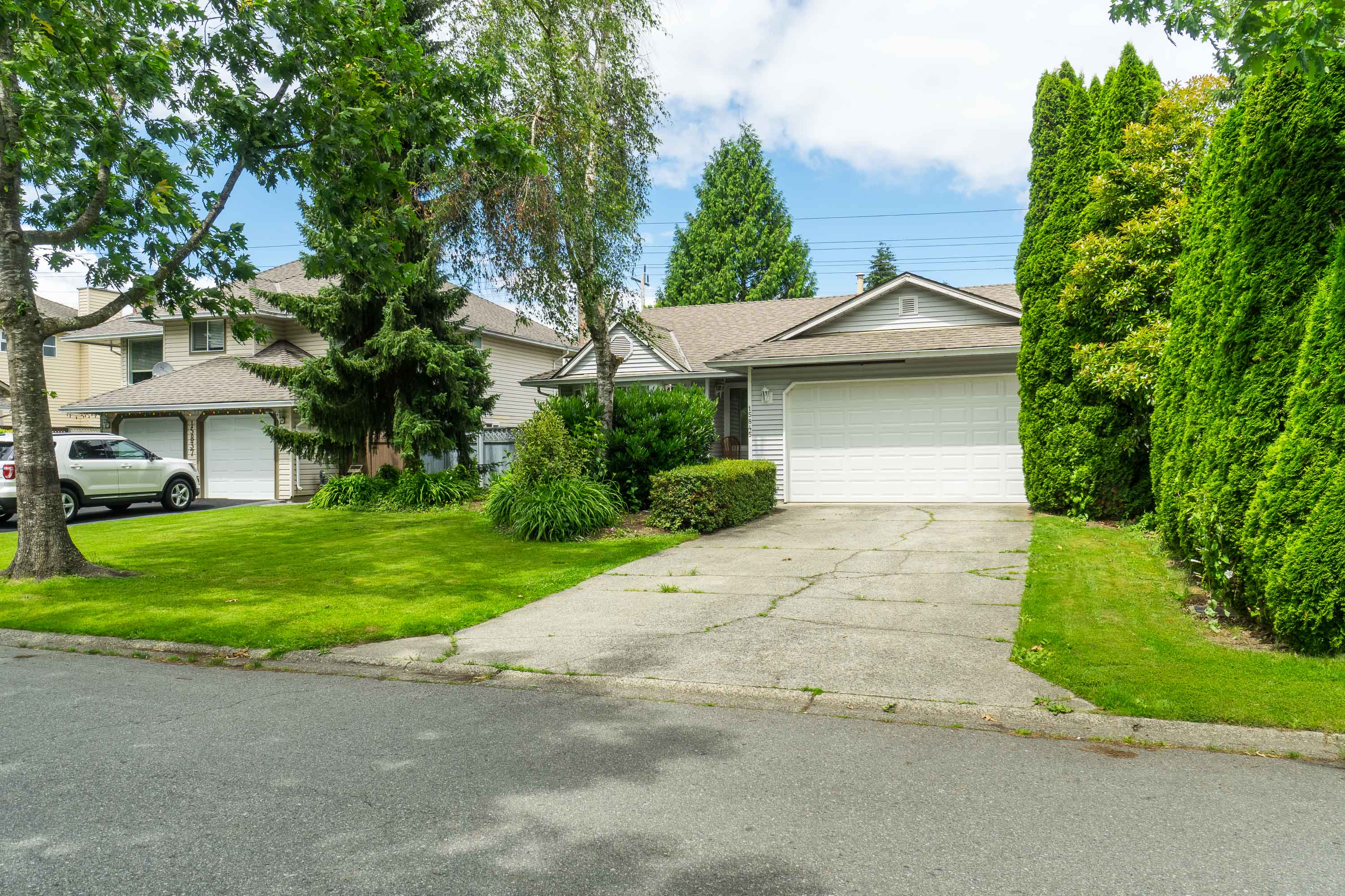 15845 95 Avenue, Surrey