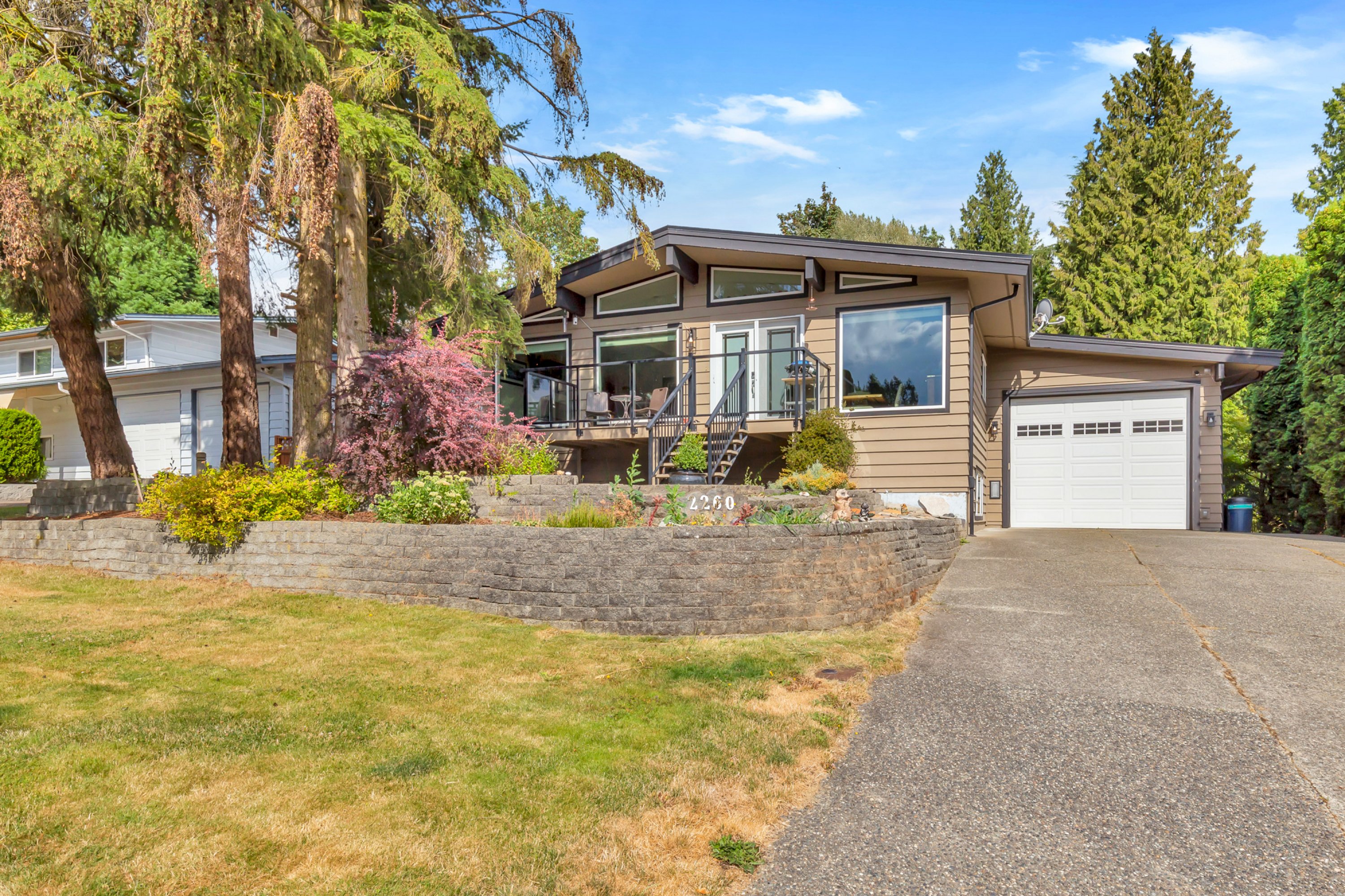 2260 Sentinel Drive, Abbotsford