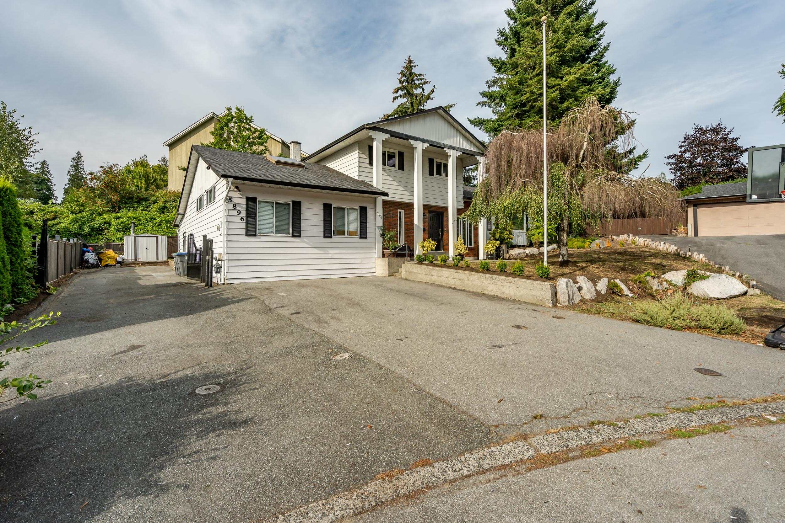 5896 179A Street, Surrey