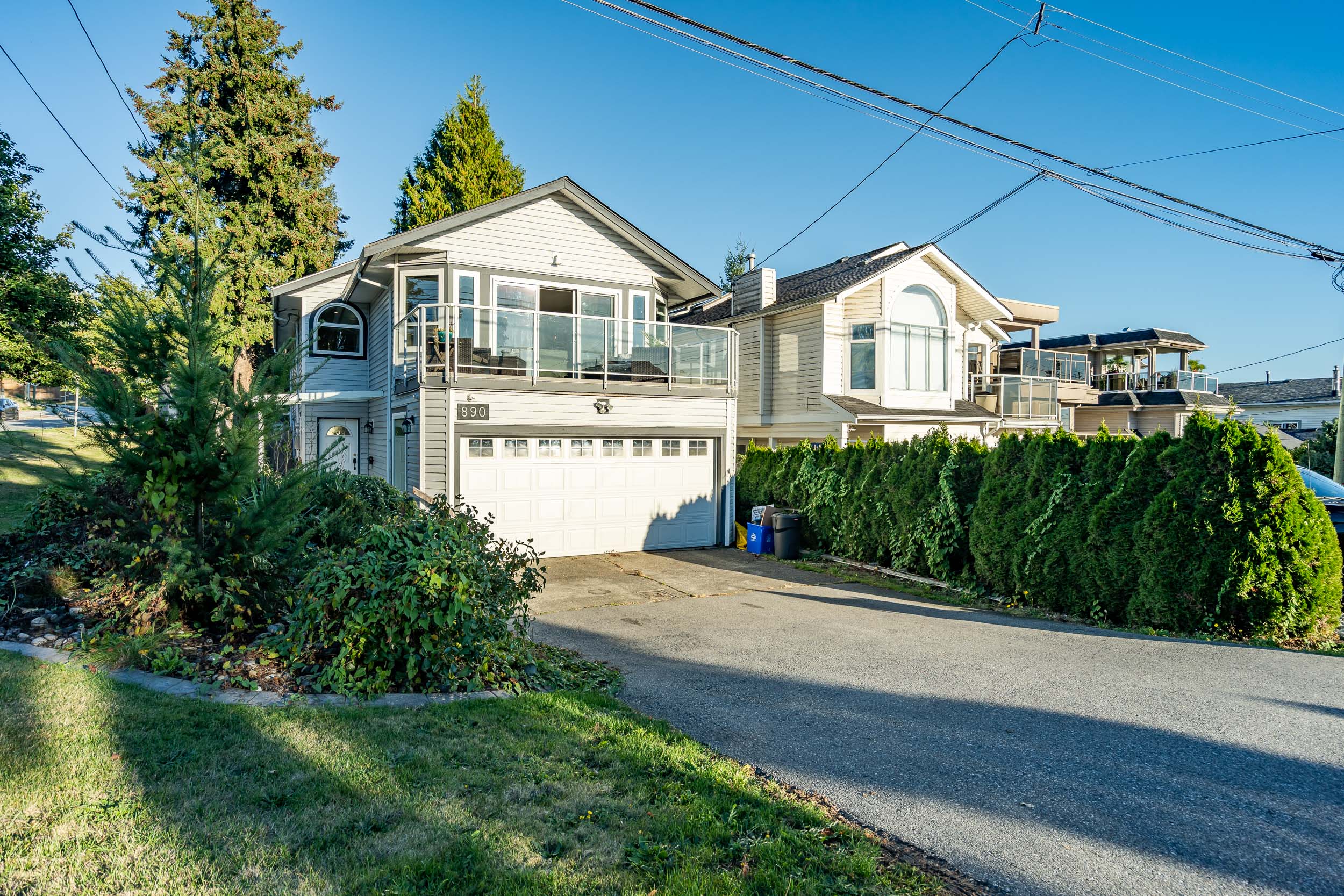 890 Stevens Street, White Rock