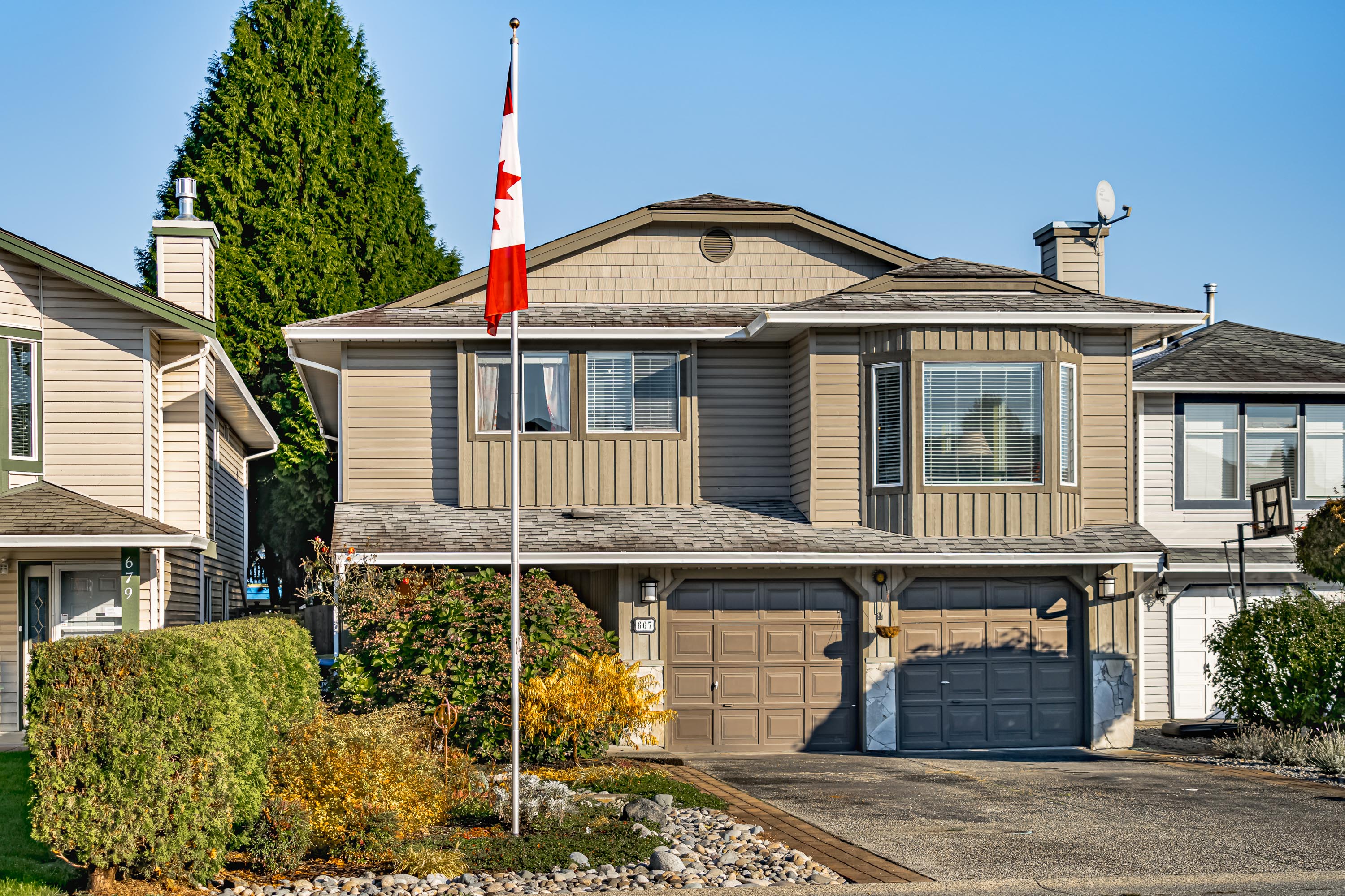 667 Swanson Place, Port Coquitlam