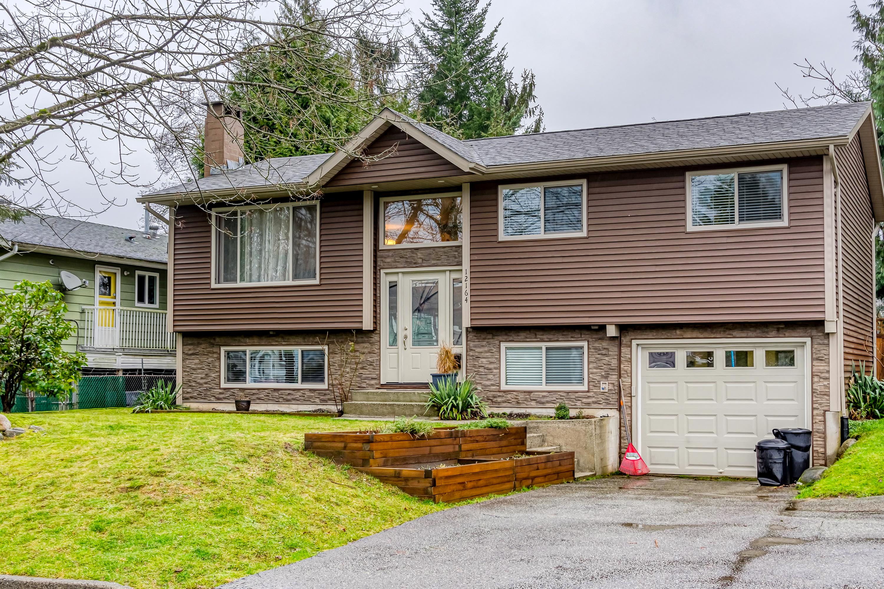 12164 Gee Street, Maple Ridge