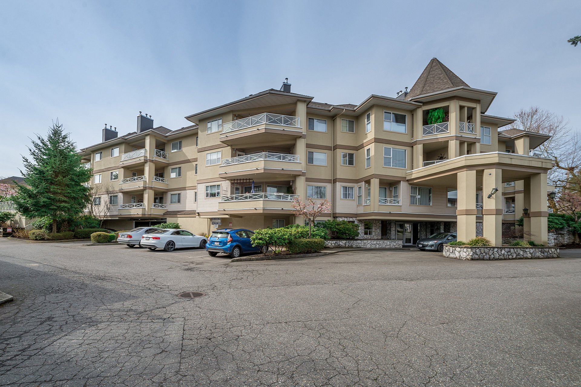 210 - 20120 56 Avenue, Langley