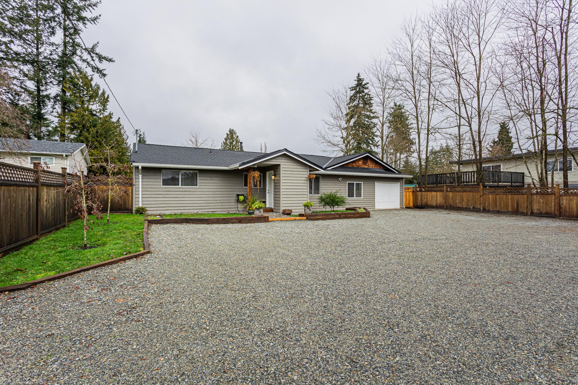 24851 Dewdney Trunk Road, Maple Ridge