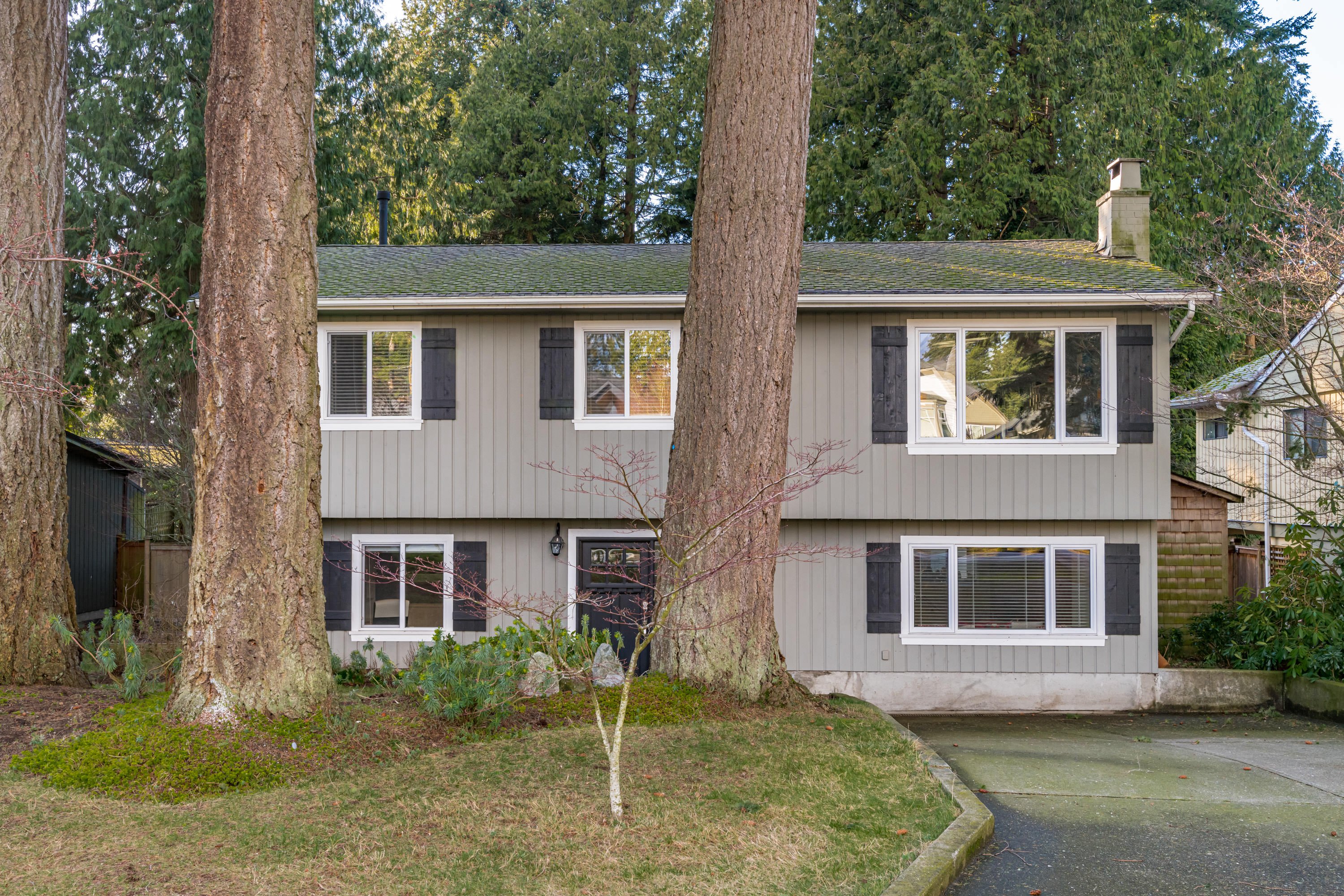 1967 127A Street, Surrey