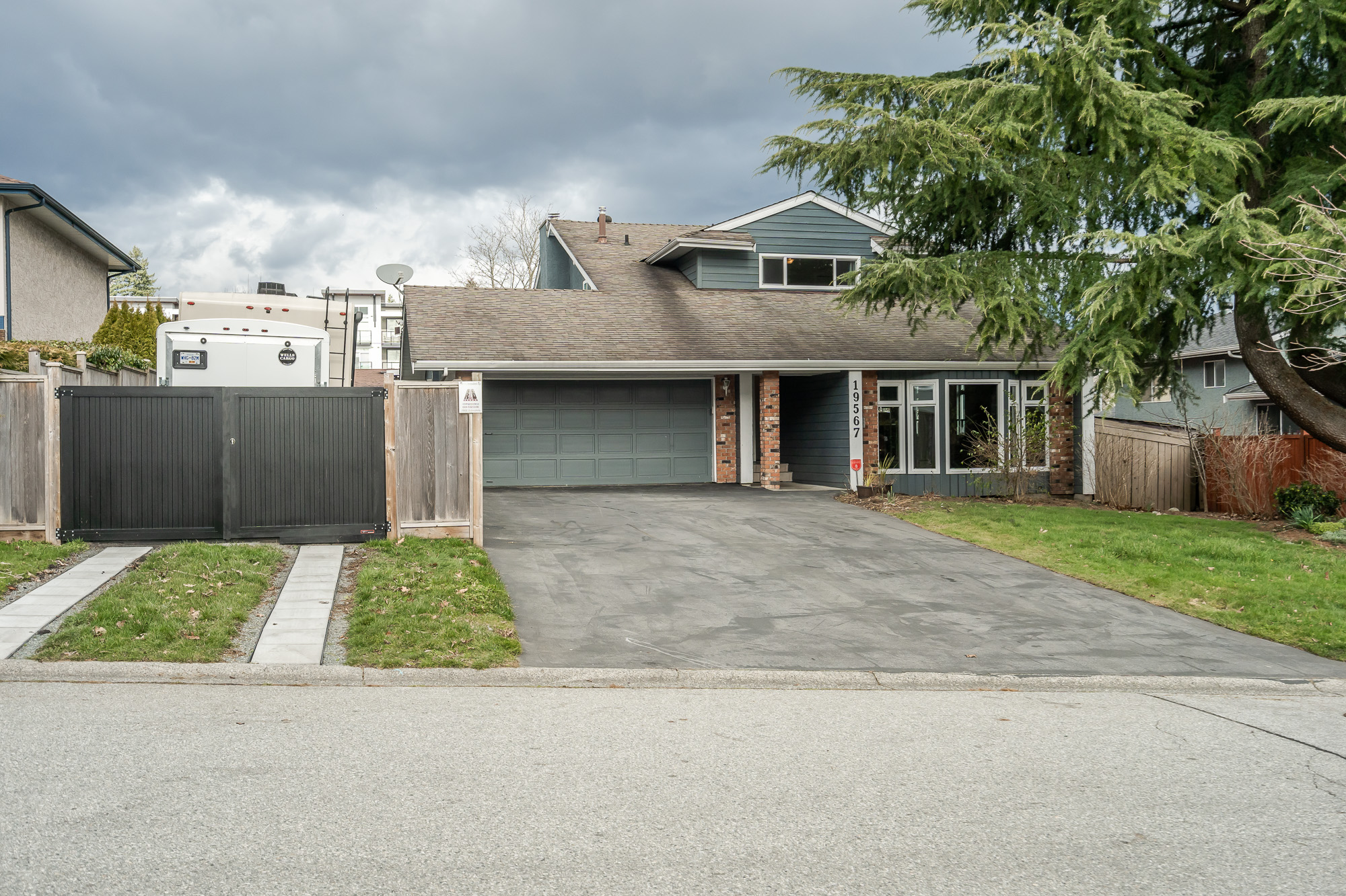 19567 63A Avenue, Surrey