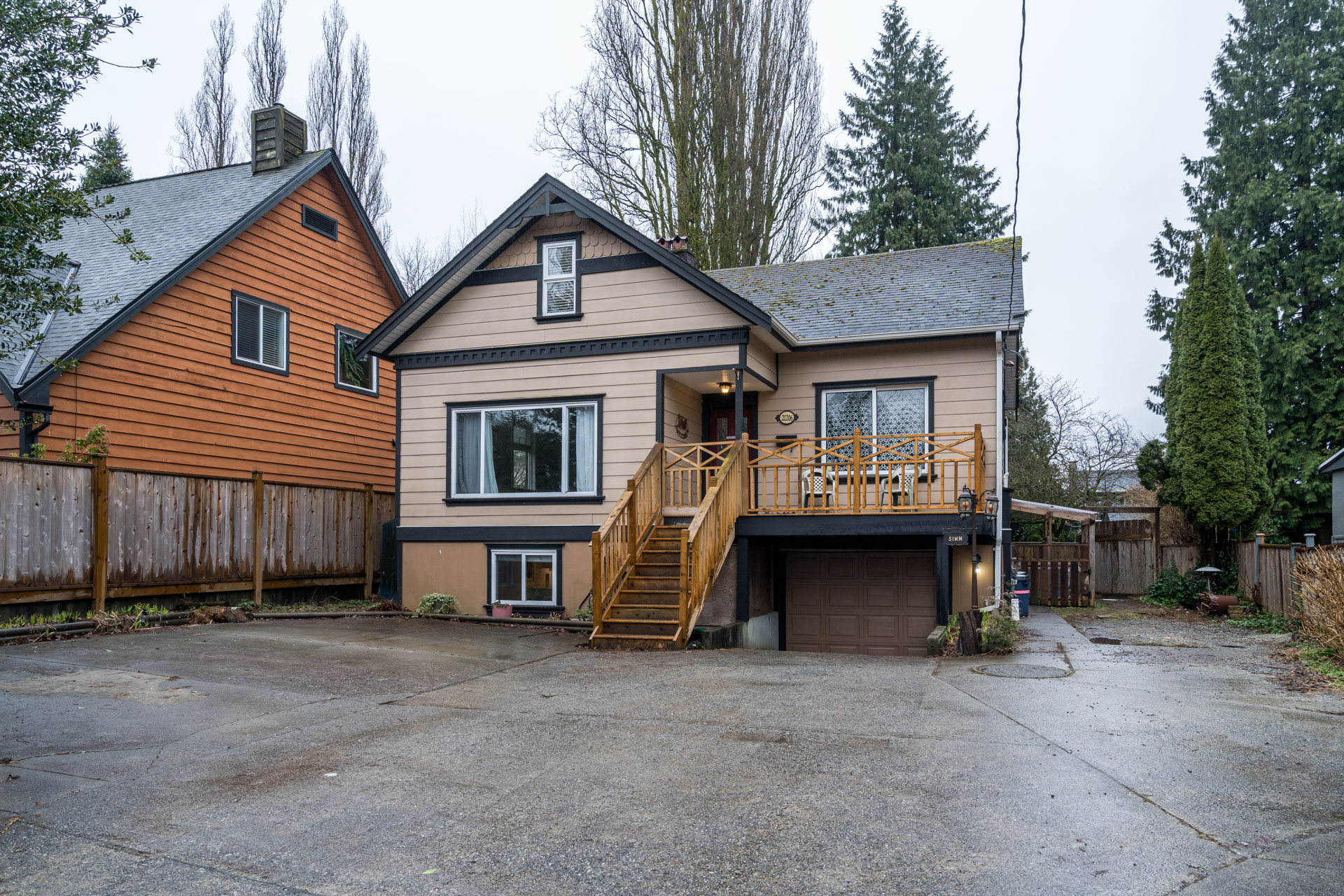 21206 Dewdney Trunk Road, Maple Ridge