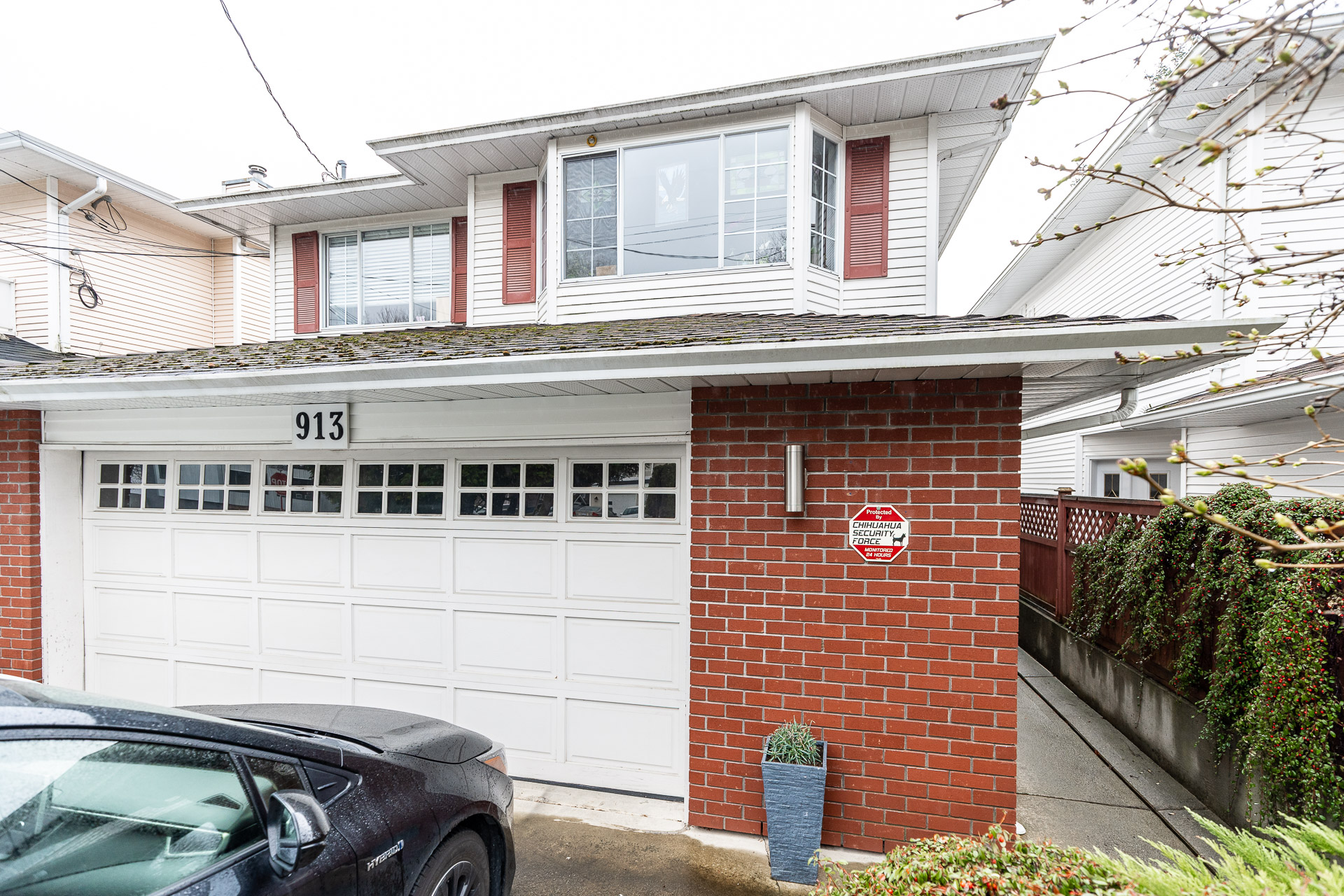 913 Maple Street, White Rock