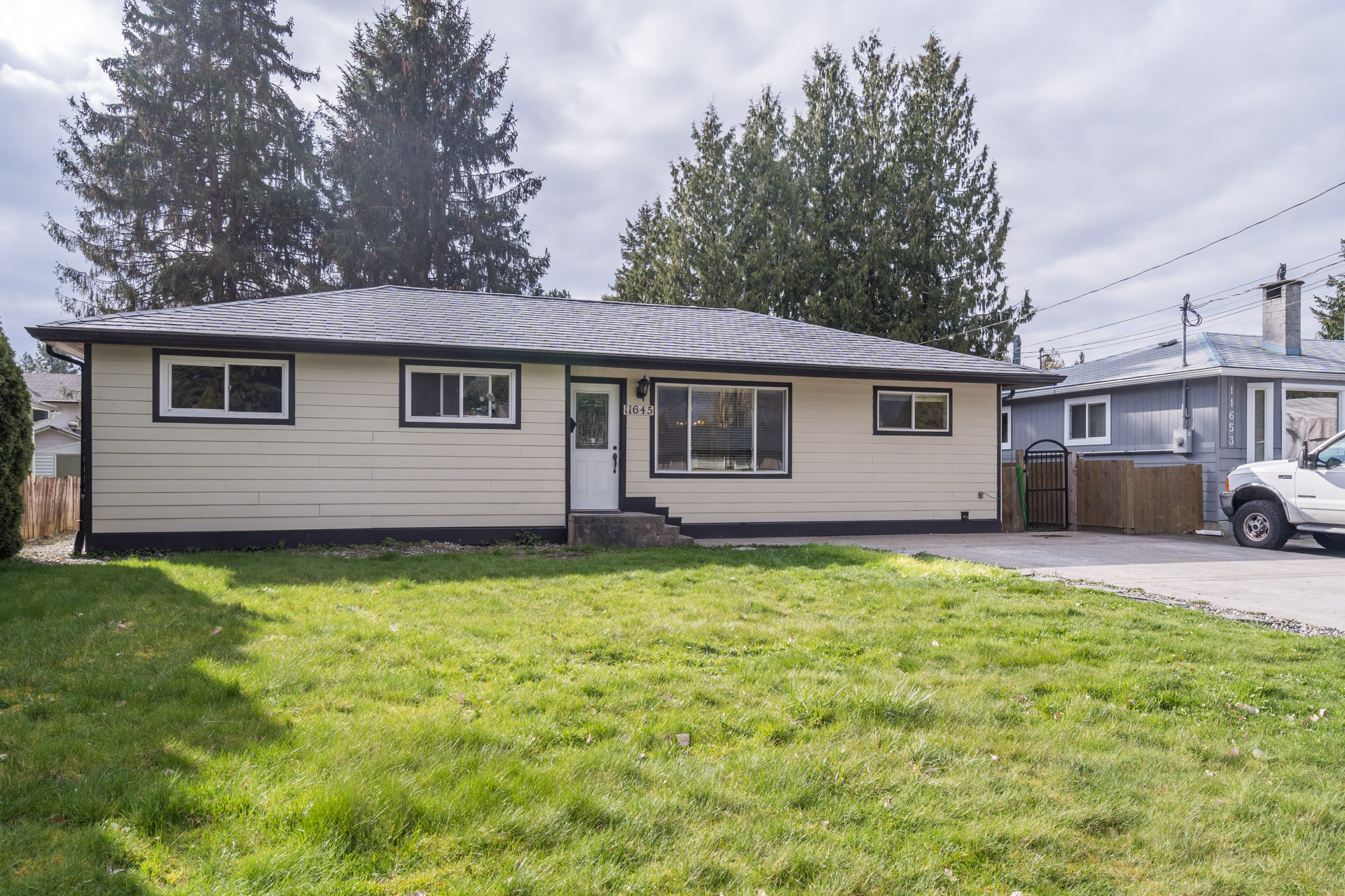 11645 Steeves Street, Maple Ridge