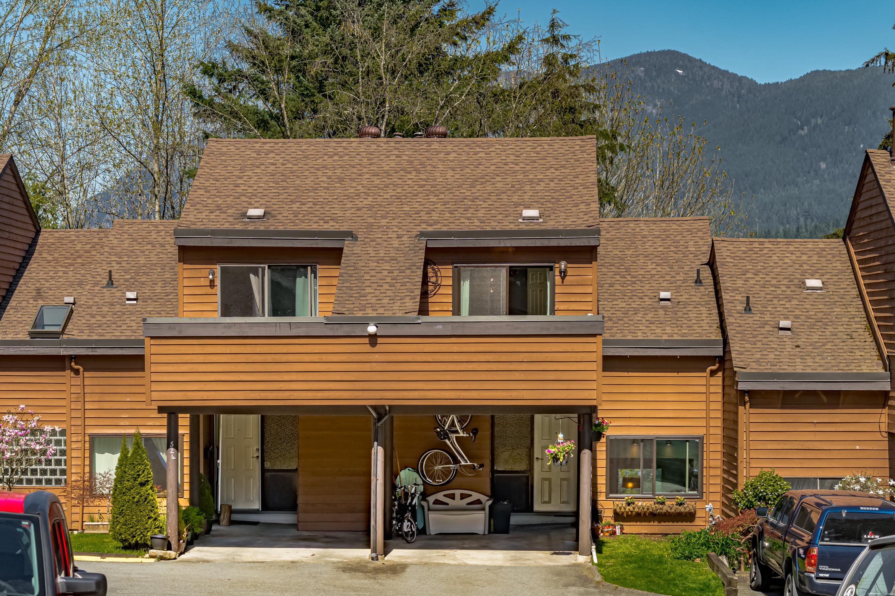 522 Cardiff Way, Port Moody