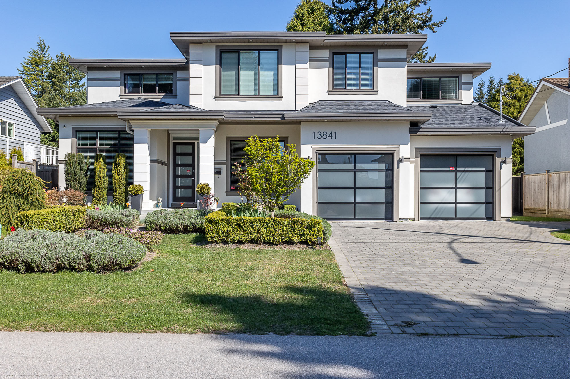 13841 Blackburn Avenue, White Rock