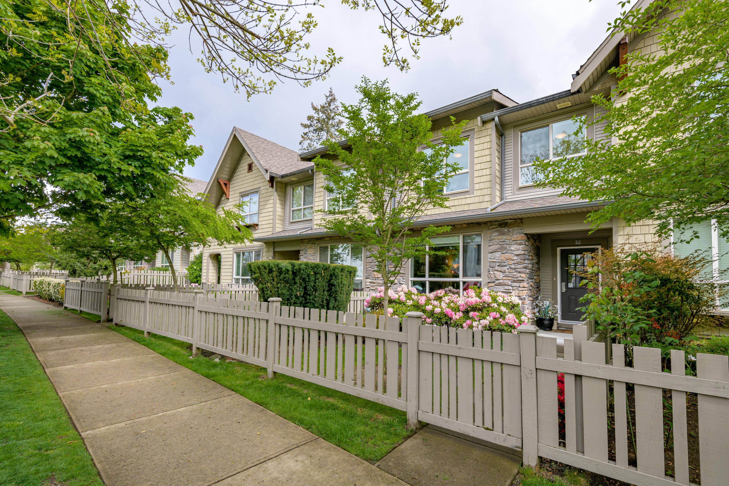 32 - 2738 158 Street, Surrey