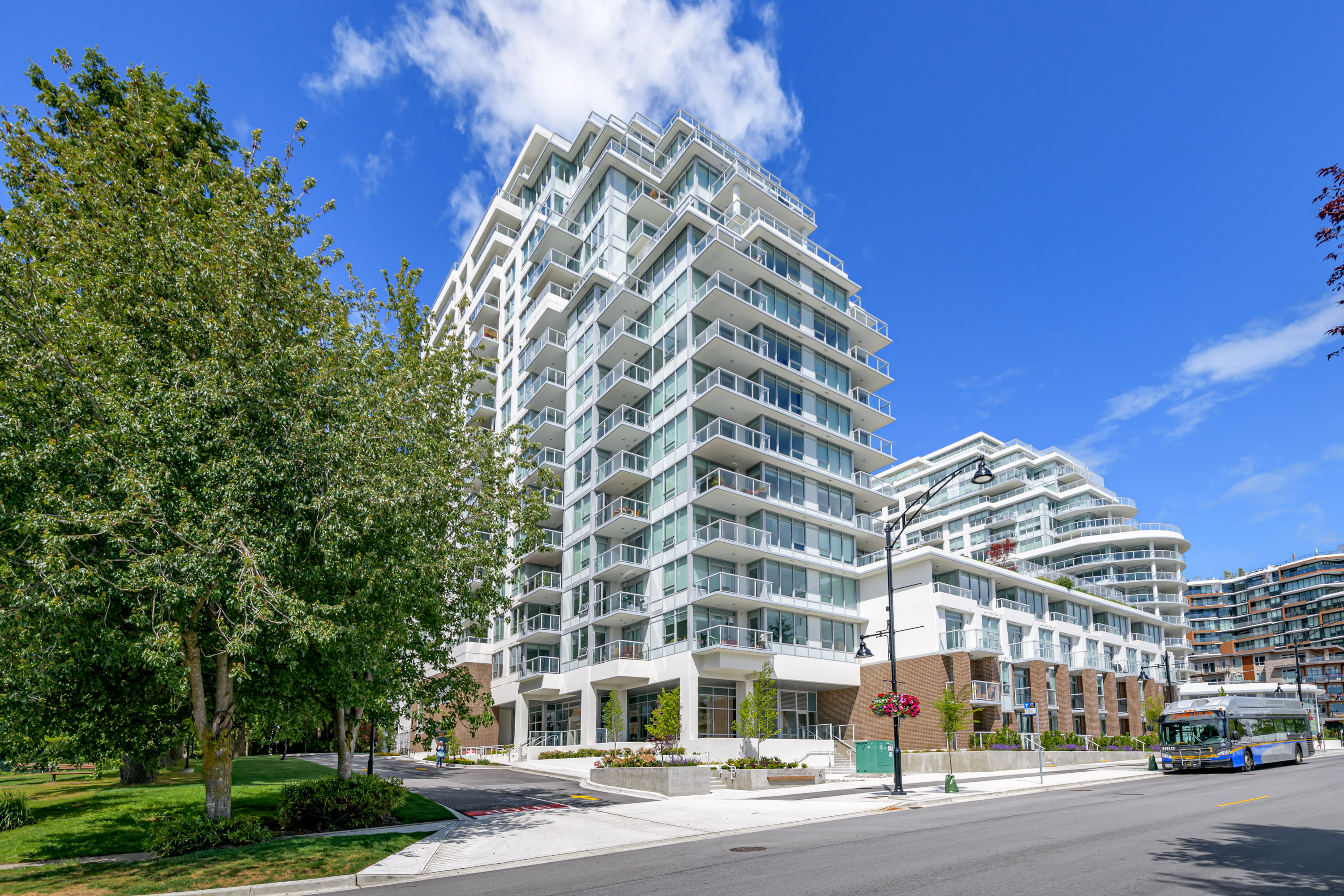 705 - 15165 Thrift Avenue, White Rock