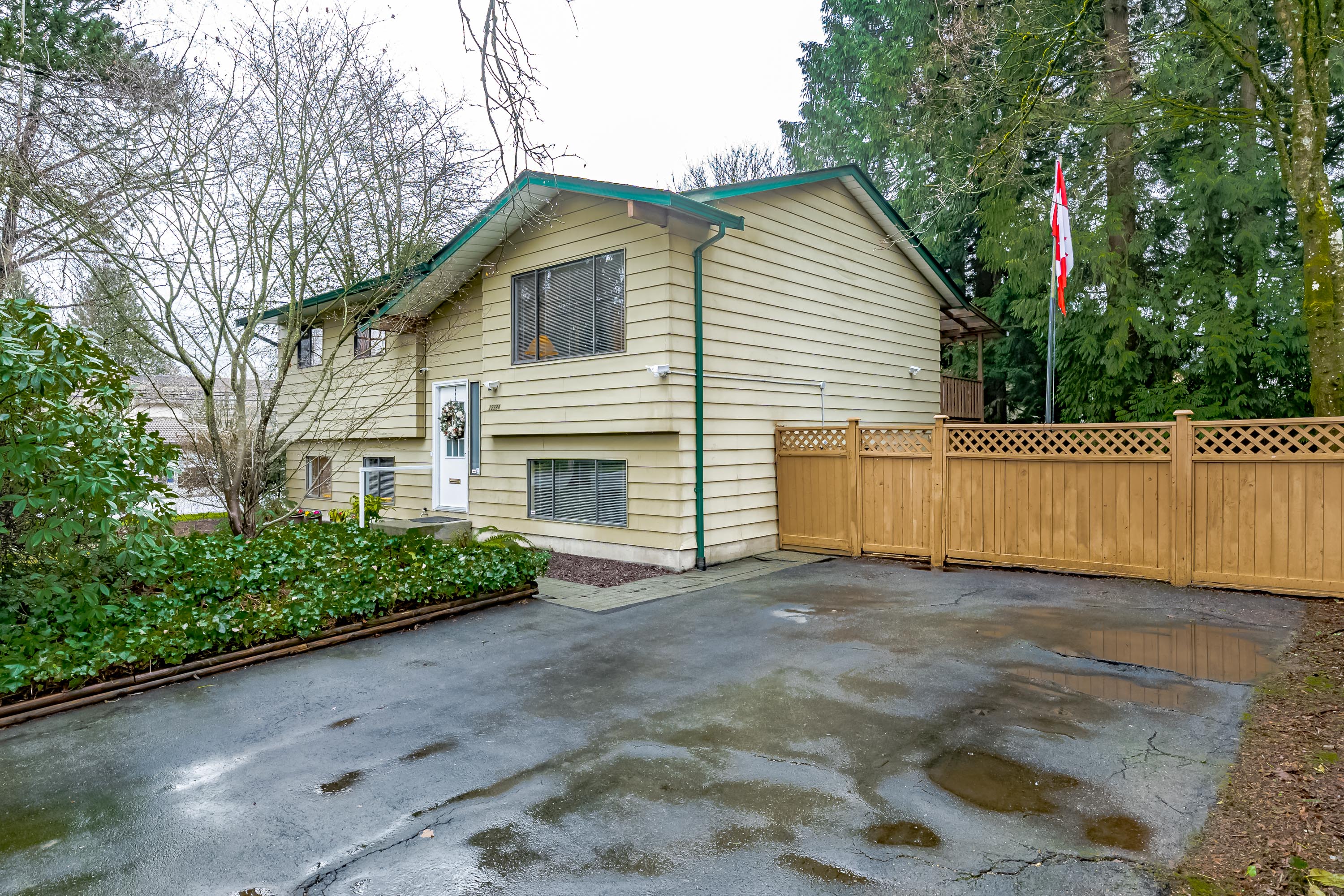 12994 70B Avenue, Surrey