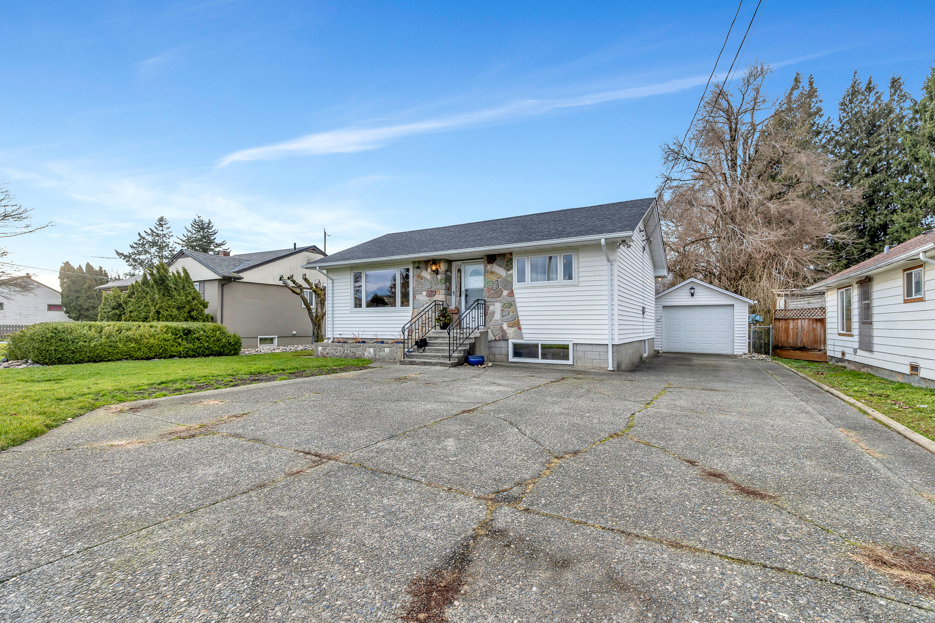 9433 Stanley Street, Chilliwack