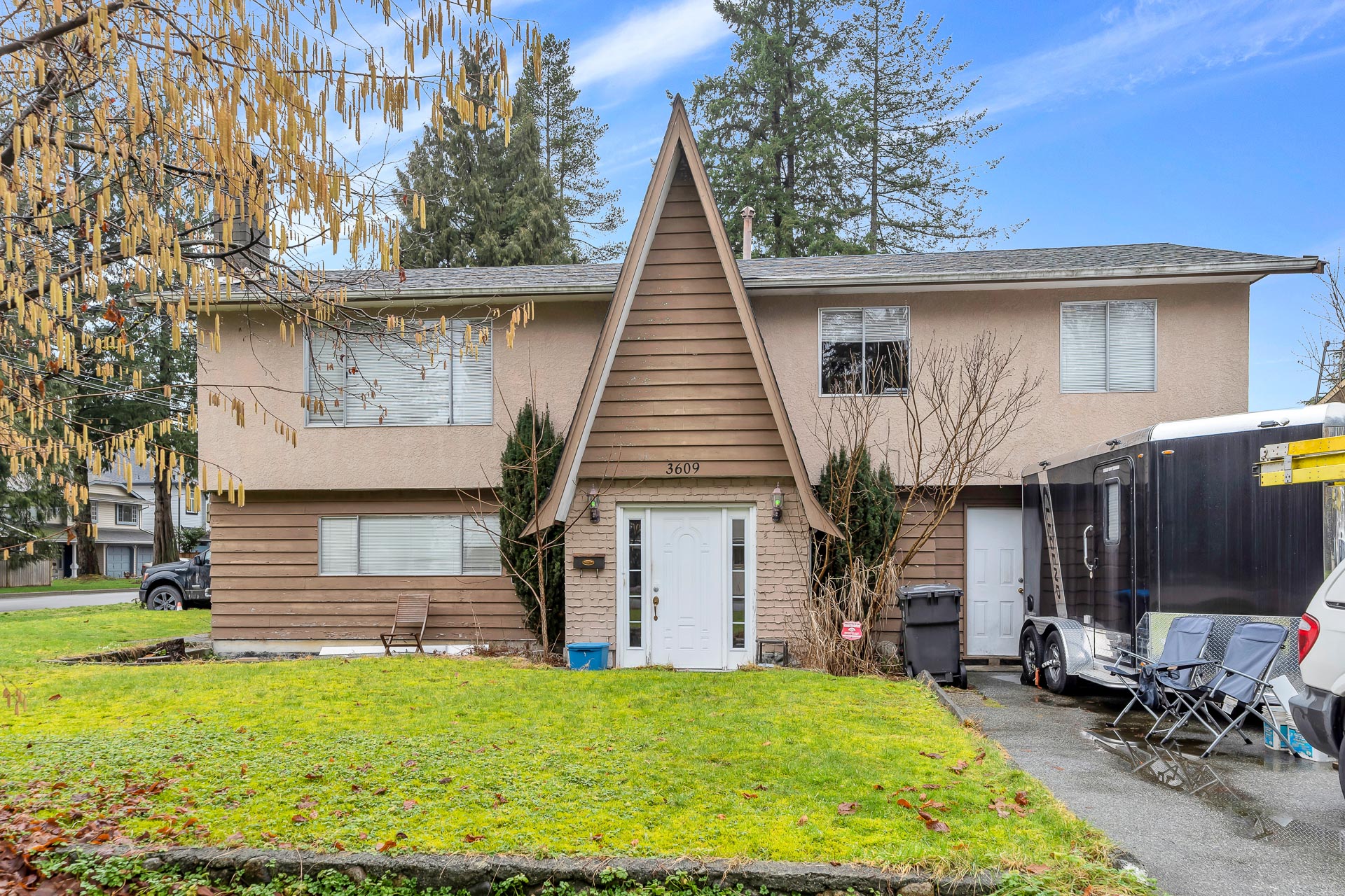 3609 St Thomas Street, Port Coquitlam