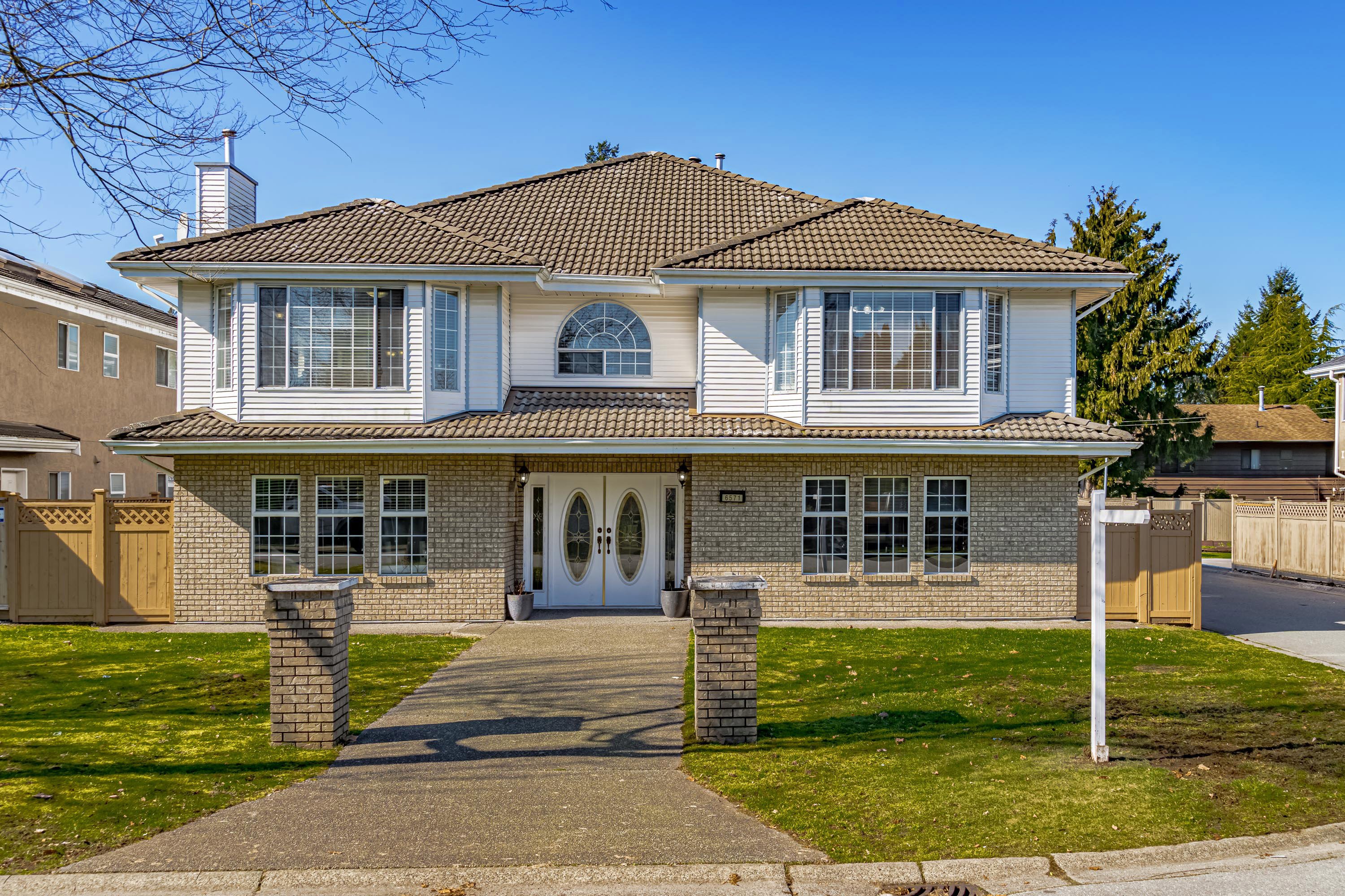 6571 128A Street, Surrey