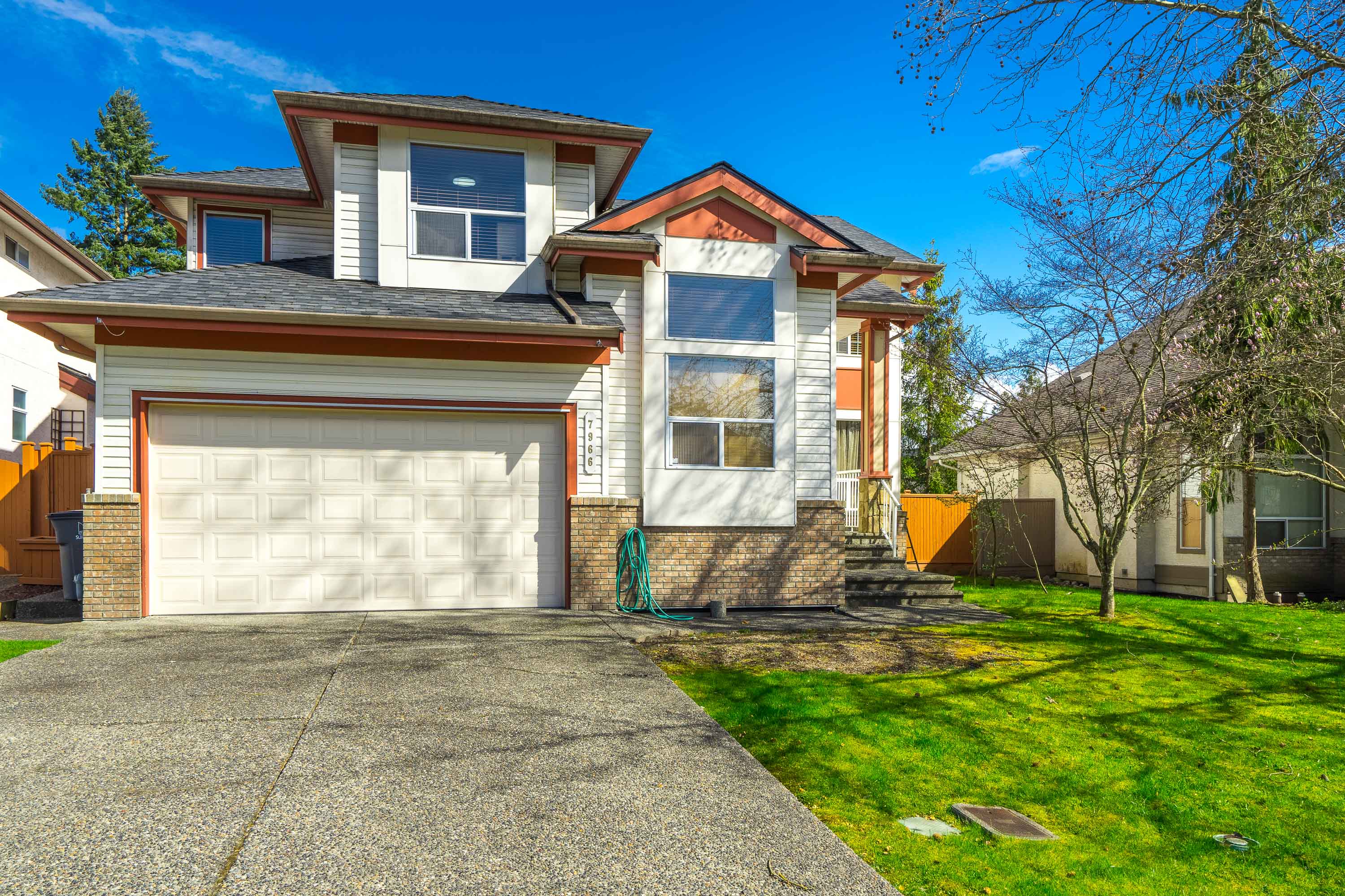 7966 Redtail Place, Surrey