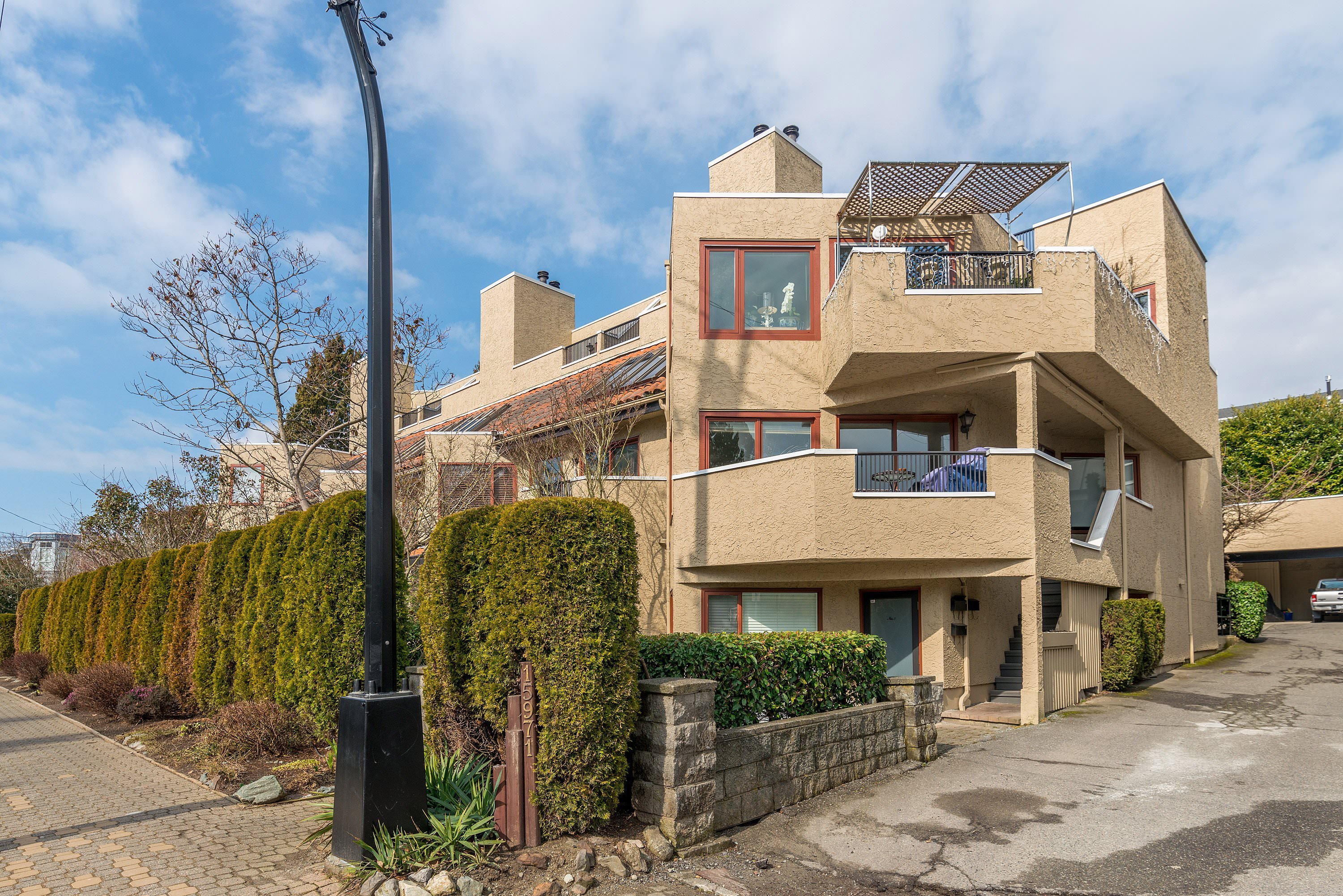 11 - 15971 Marine Drive, White Rock