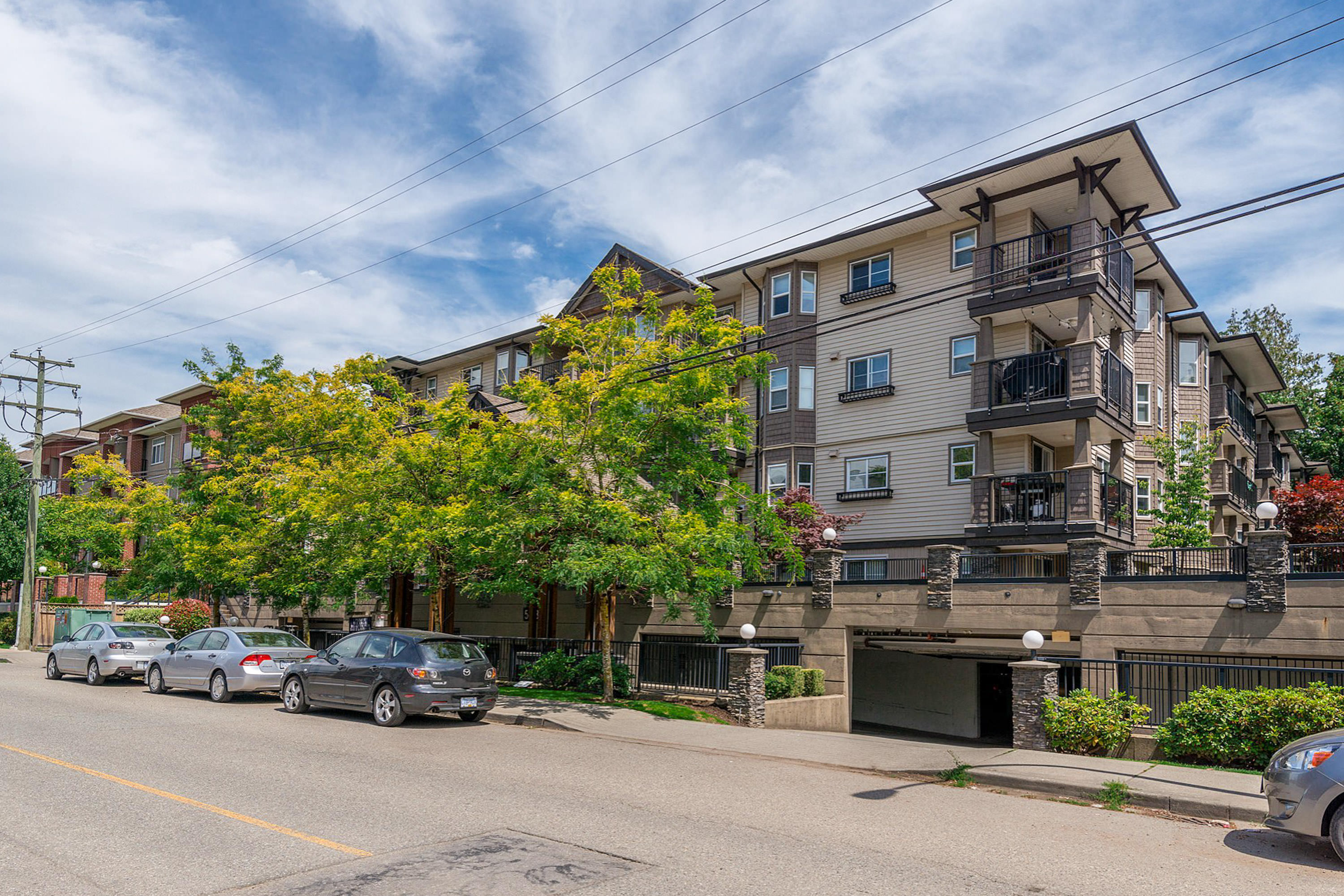 402 - 5488 198 Street, Langley | MLS# R2676485 | Cotala Cross Media