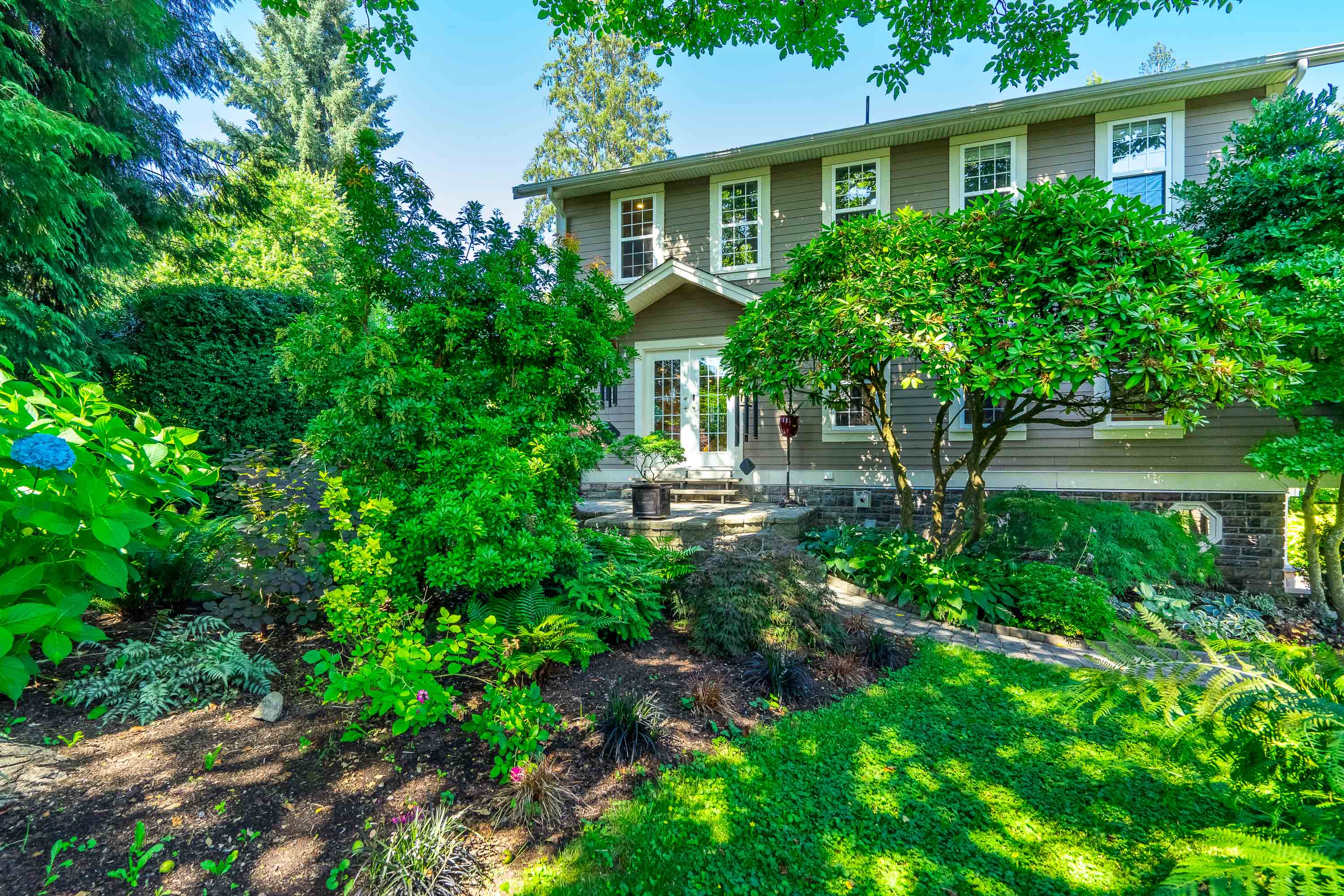 9147 Queen Street, Fort Langley