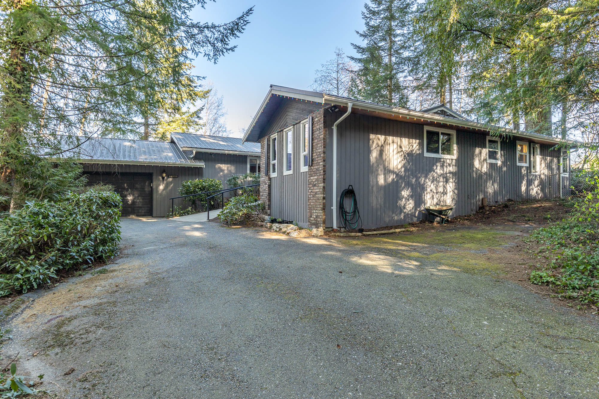 22986 77A Avenue, Langley