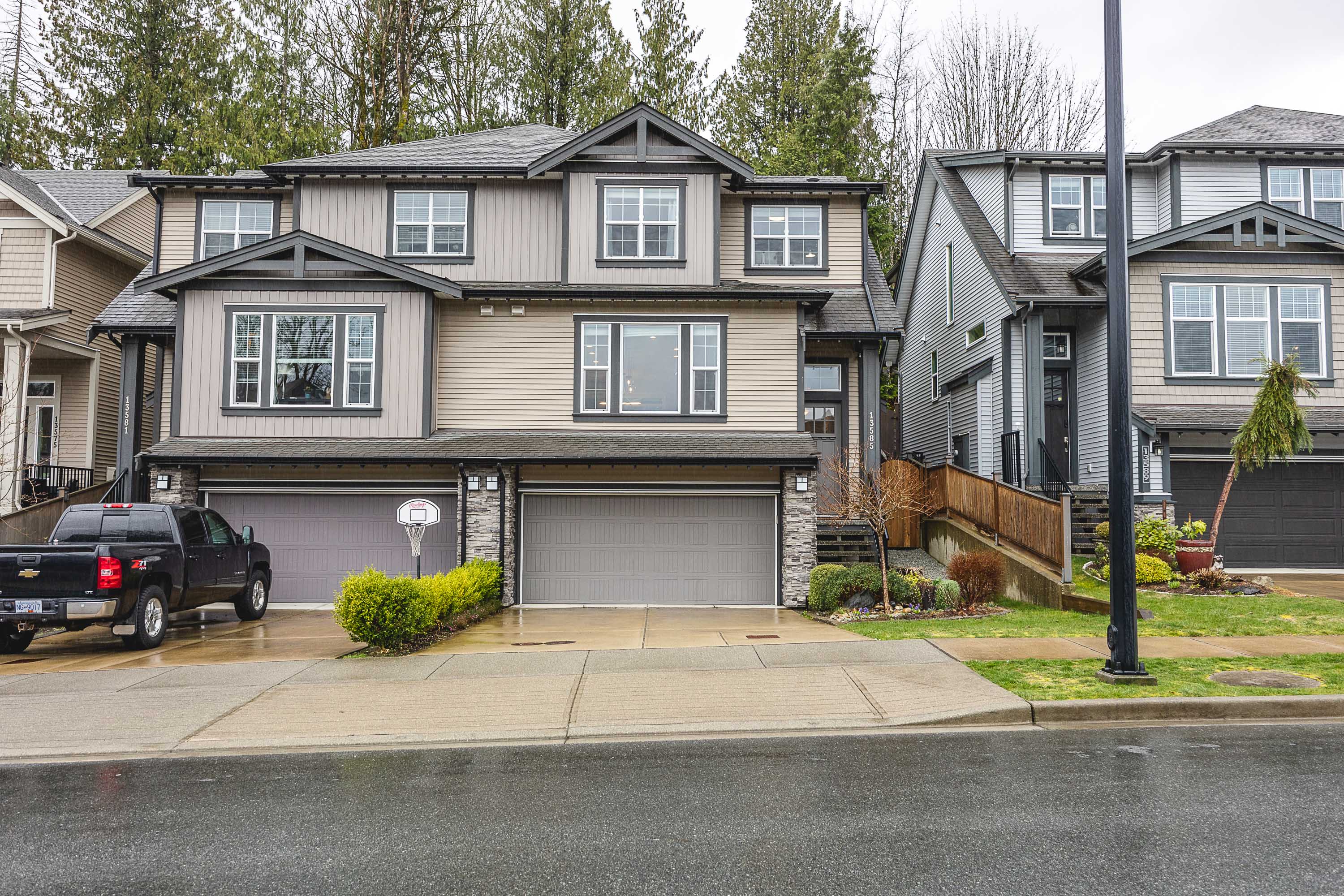 13585 Nelson Peak Drive, Maple Ridge