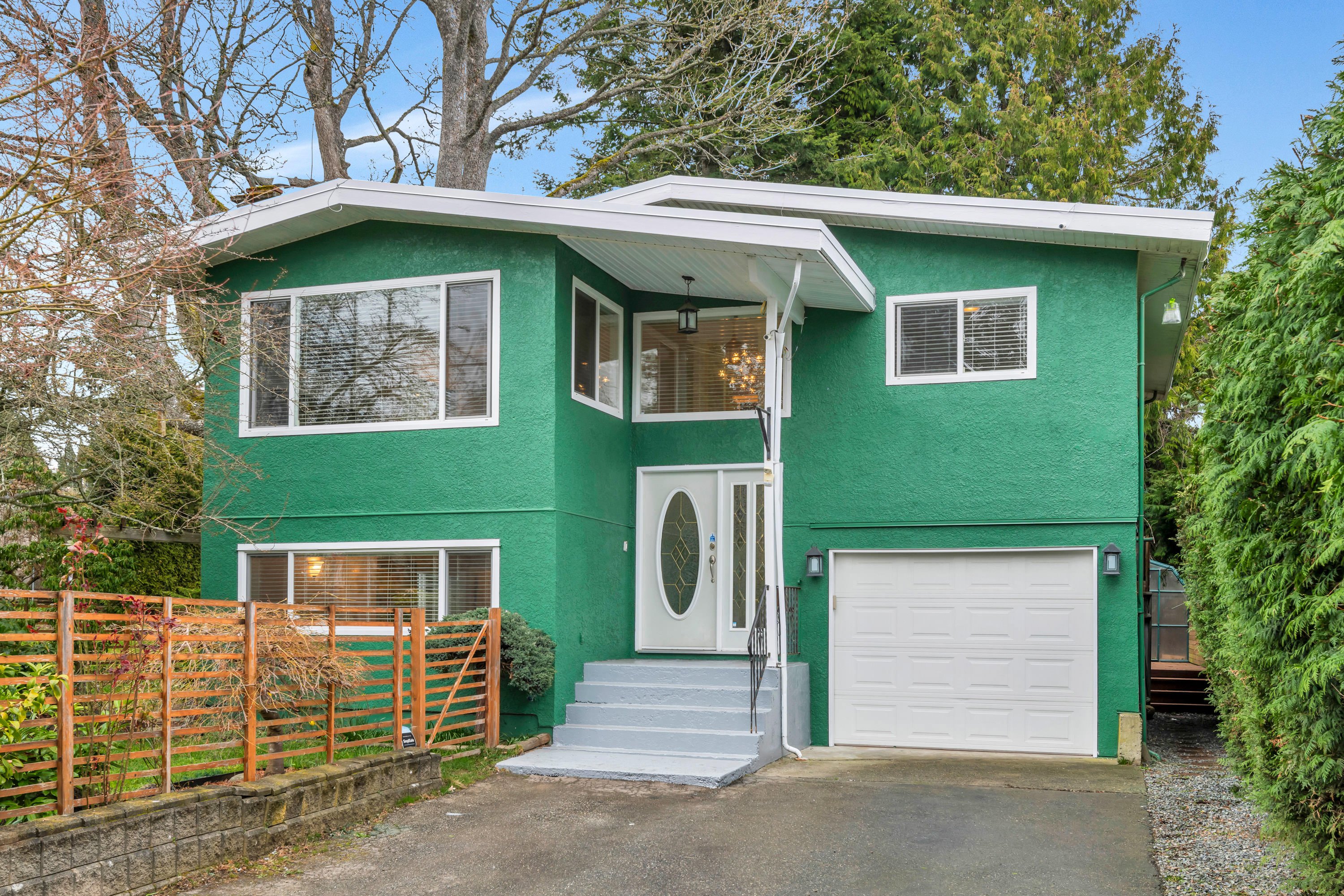 1368 129A Street, Surrey