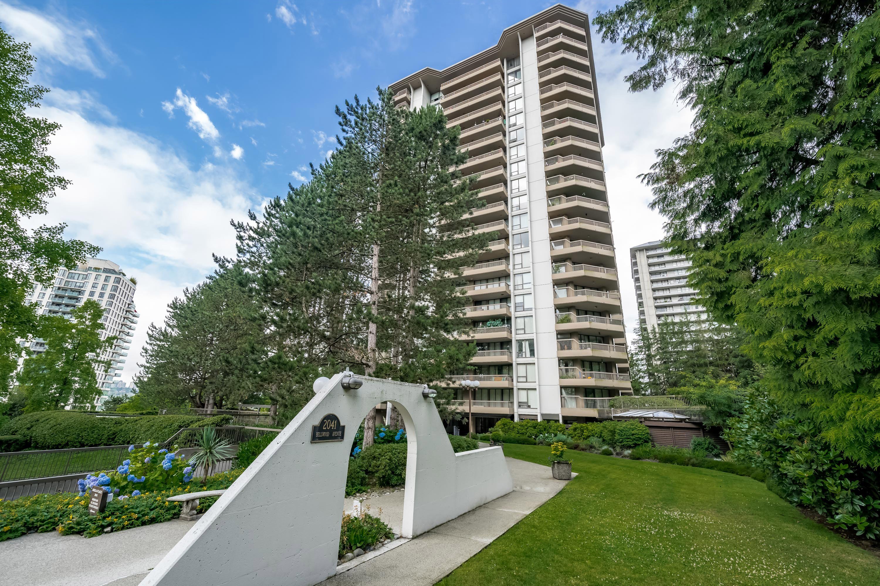 1004 - 2041 Bellwood Avenue, Burnaby