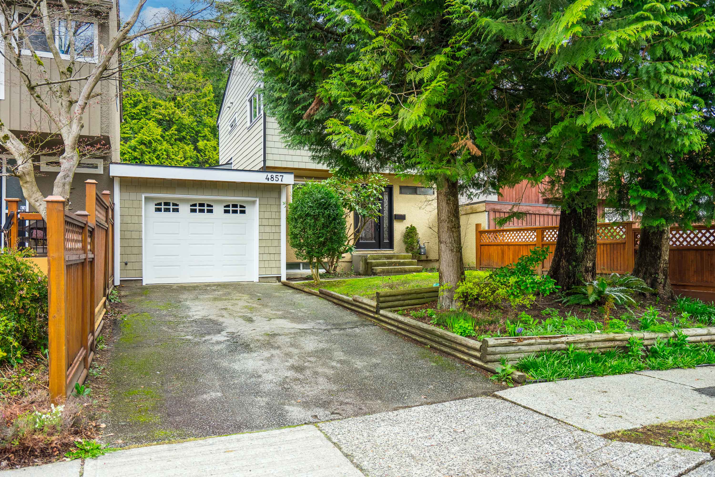 4857 Greentree Place, Burnaby