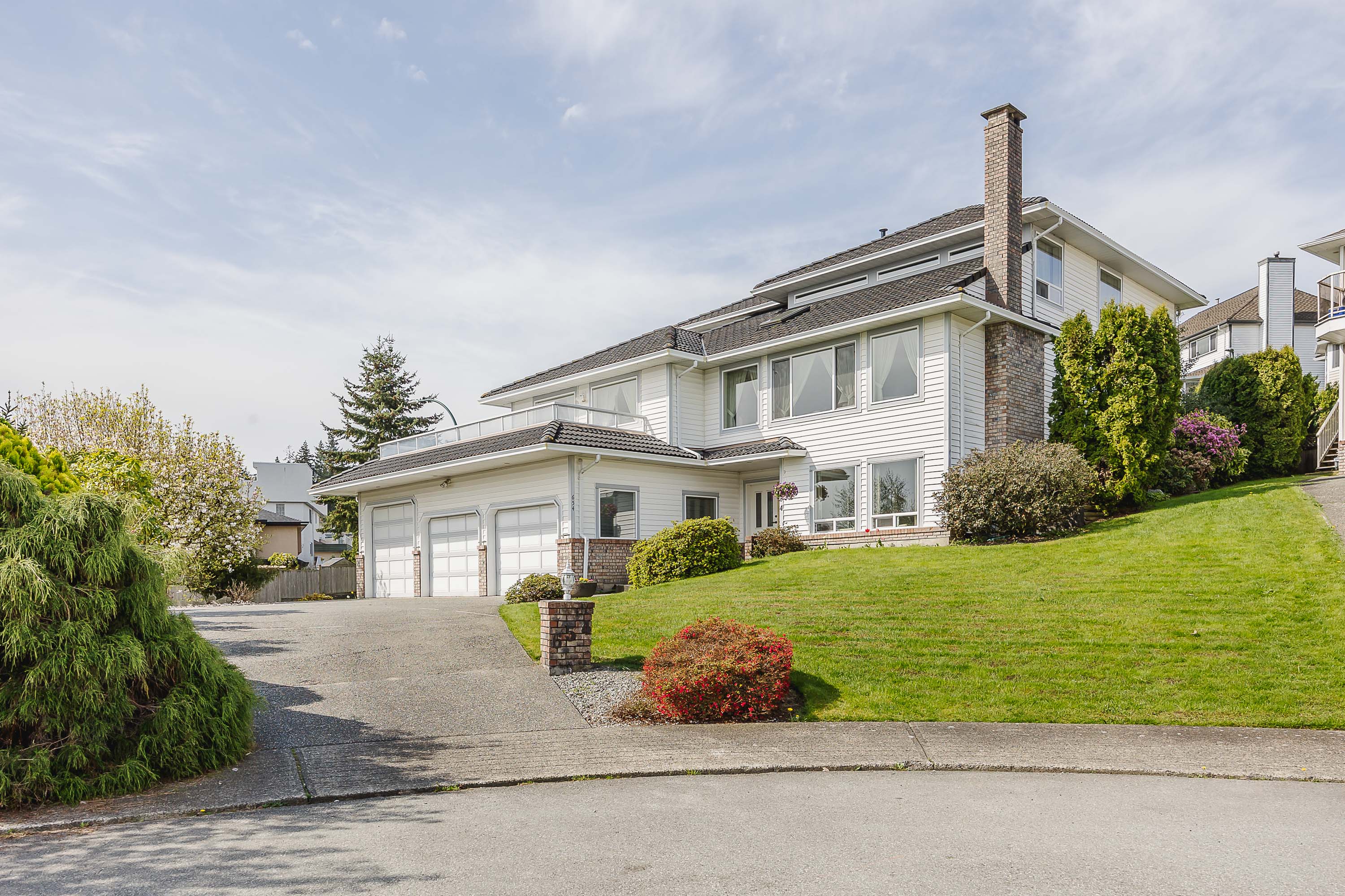 654 Monte Place, Coquitlam